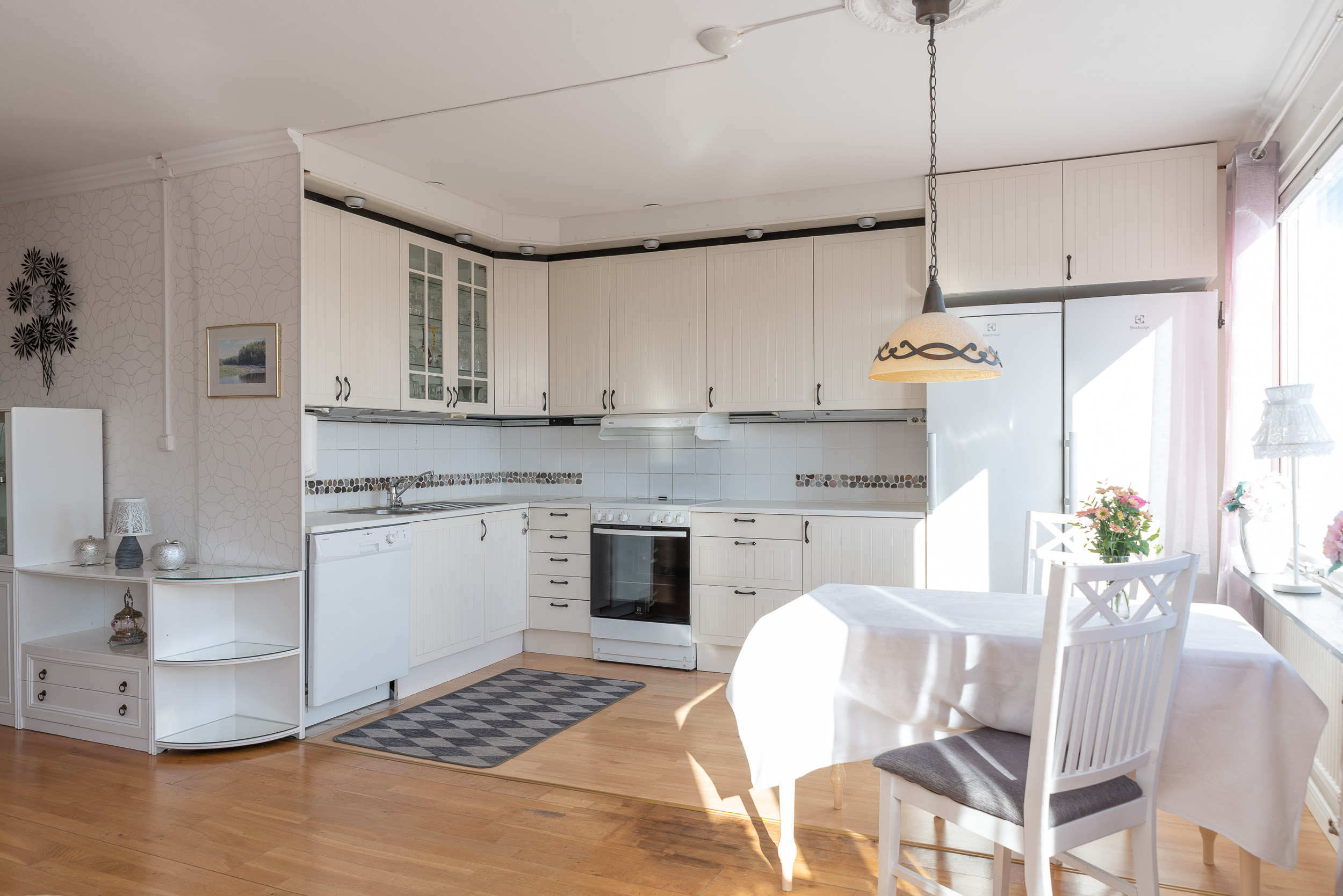 Bostadsbild från Adolf Zethelius gata 13, Såld i Bäckby, Västerås