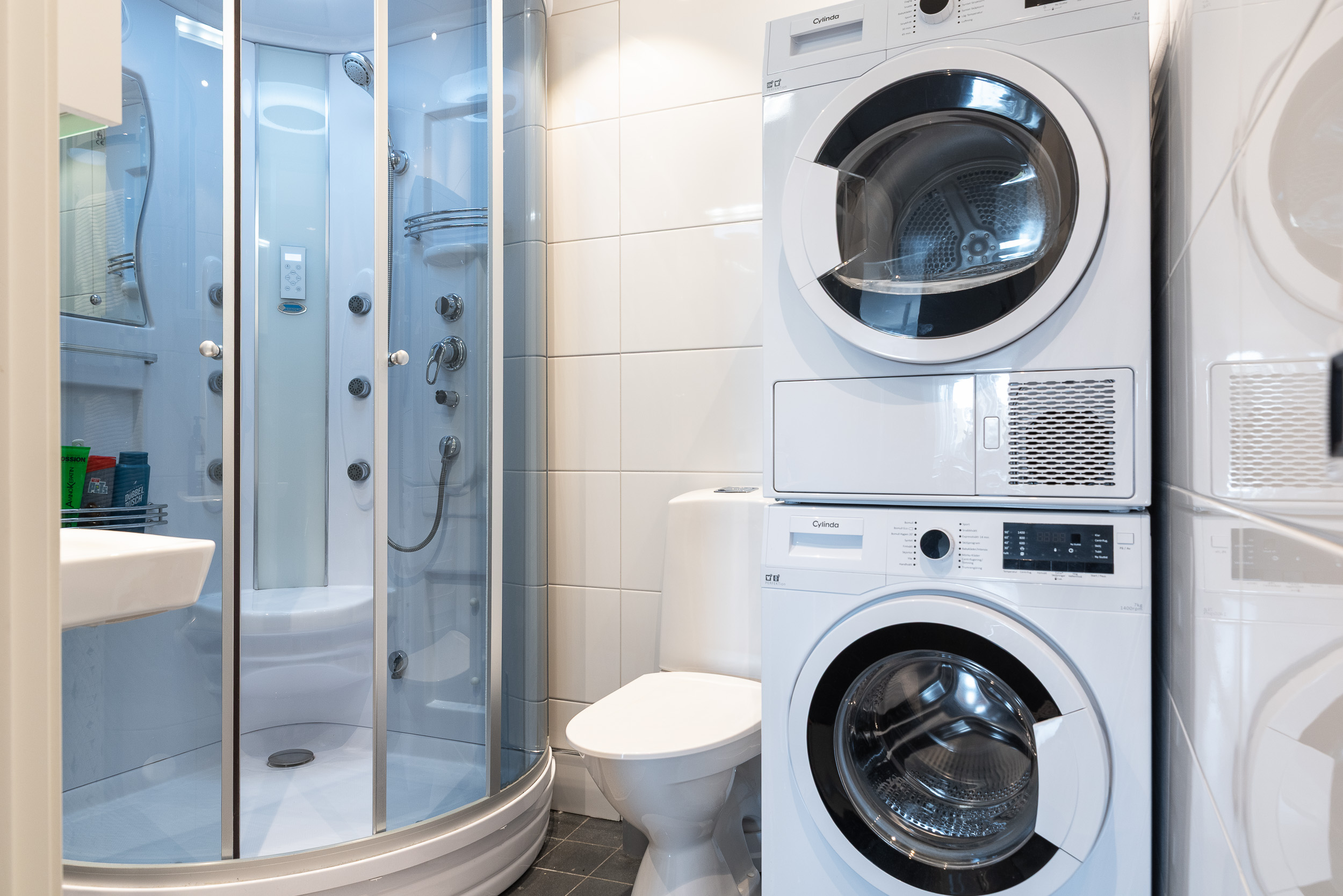 Bostadsbild från Släggkastargatan 5, Såld i Rönnby, Västerås