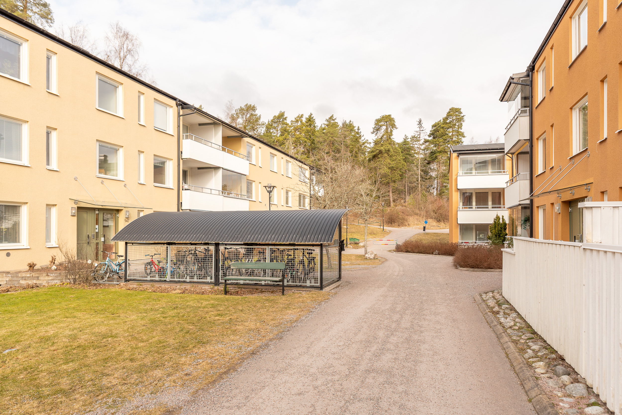 Bostadsbild från Ringduvegatan 141, Såld i Råby, Västerås
