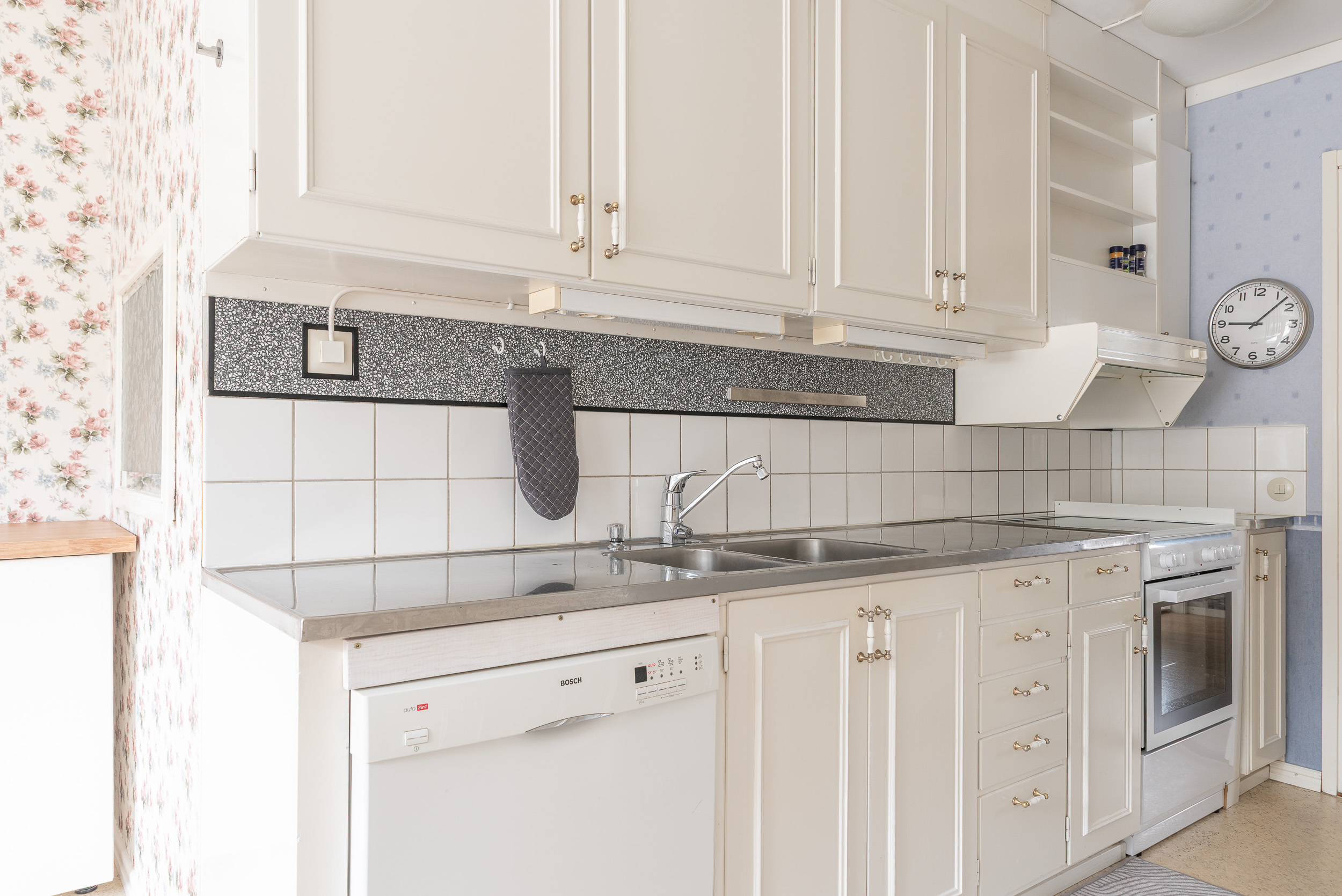 Bostadsbild från Ringduvegatan 141, Såld i Råby, Västerås