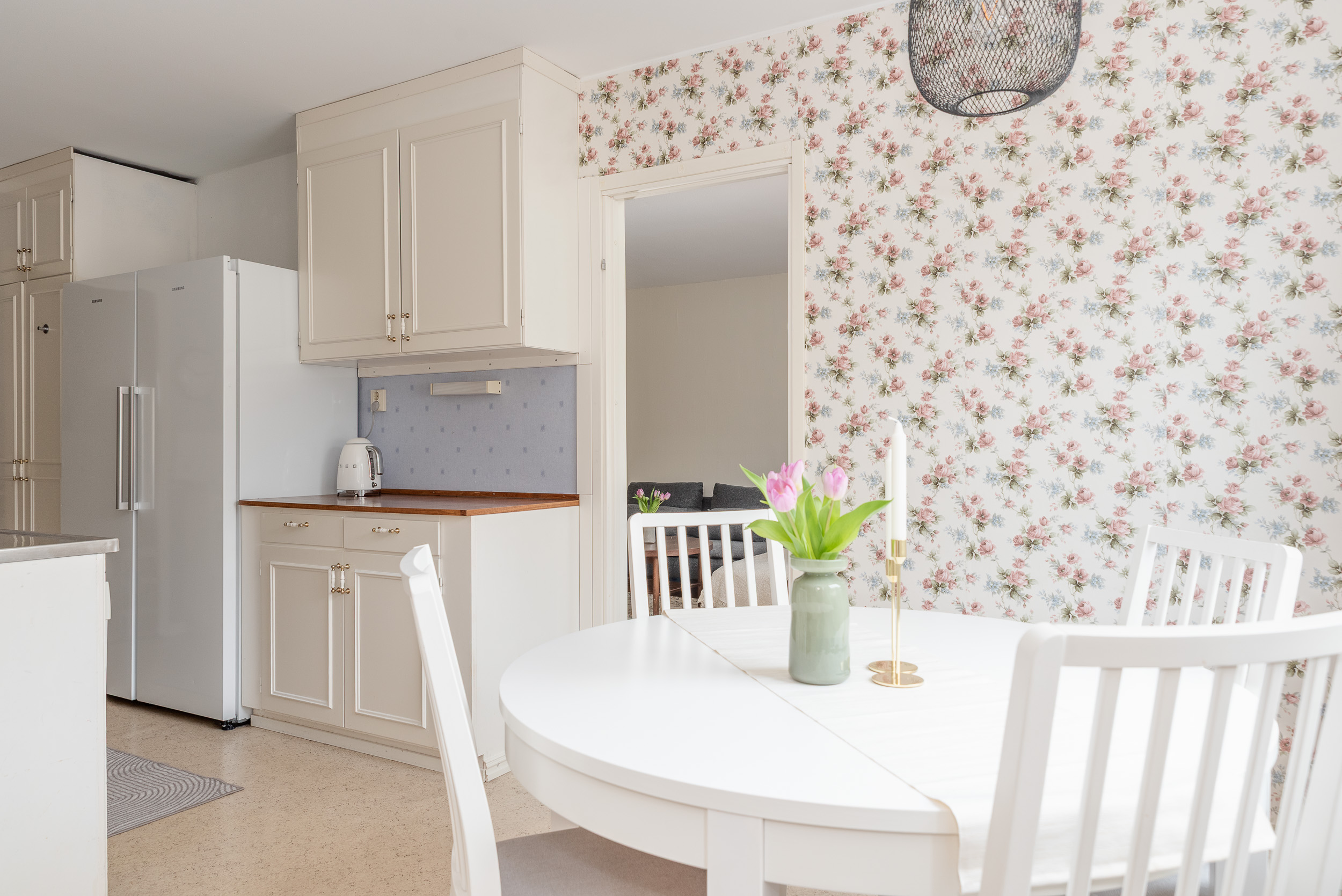 Bostadsbild från Ringduvegatan 141, Såld i Råby, Västerås