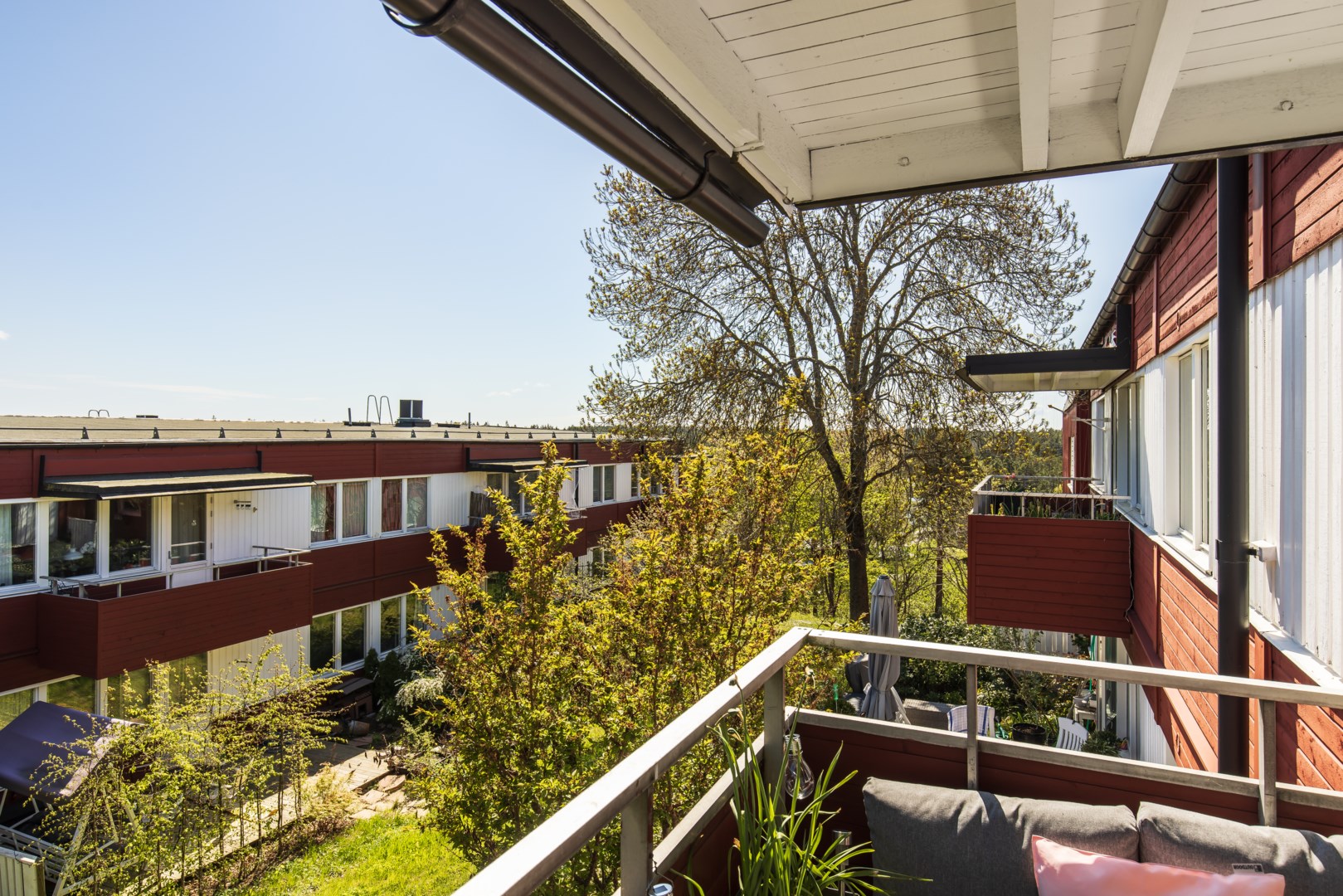 Bostadsbild från Ljuskärrsvägen 64, Såld i Ljuskärrsberget - Saltsjöbaden, Nacka