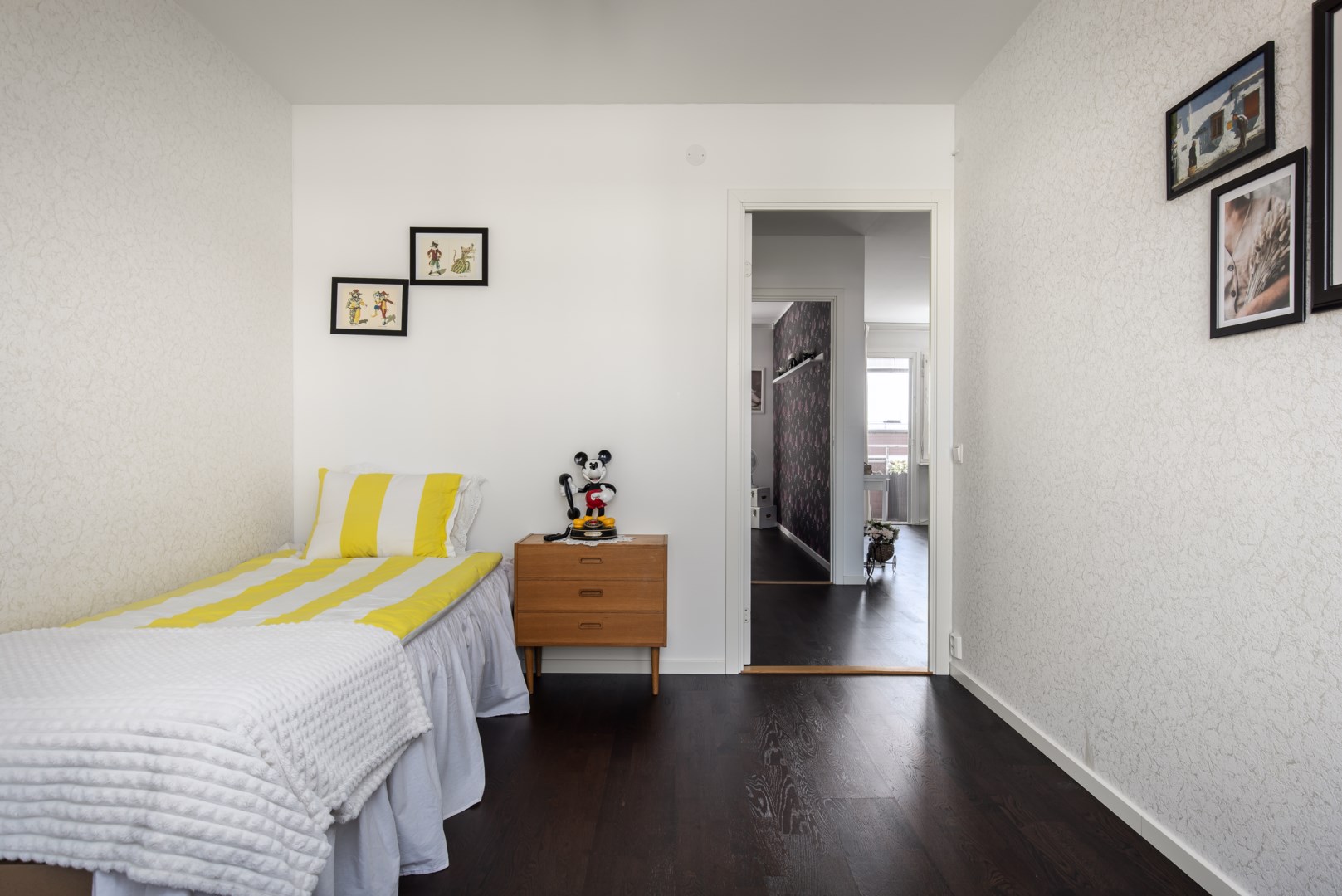 Bostadsbild från Ljuskärrsvägen 64, Såld i Ljuskärrsberget - Saltsjöbaden, Nacka