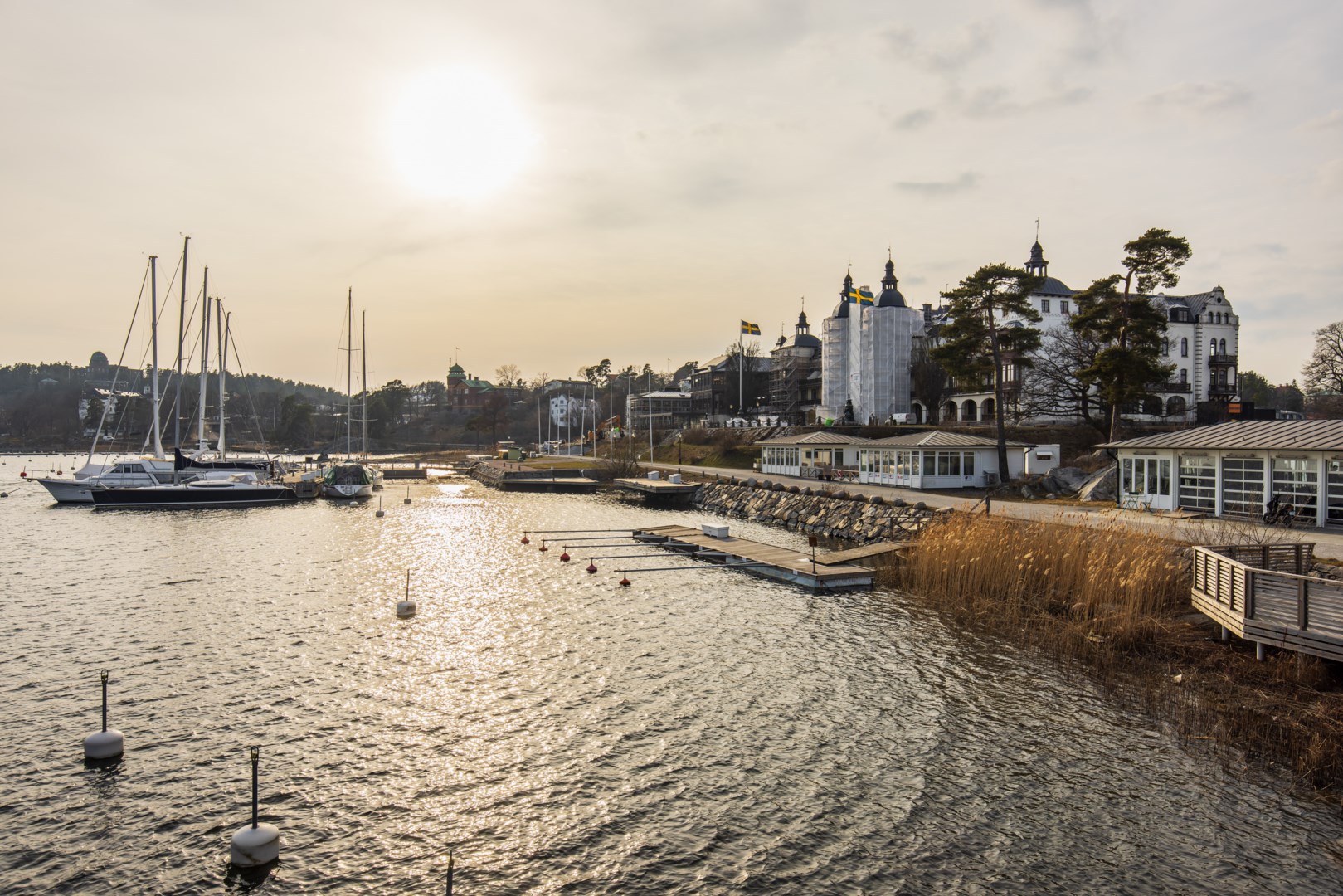 Bostadsbild från Ljuskärrsvägen 64, Såld i Ljuskärrsberget - Saltsjöbaden, Nacka