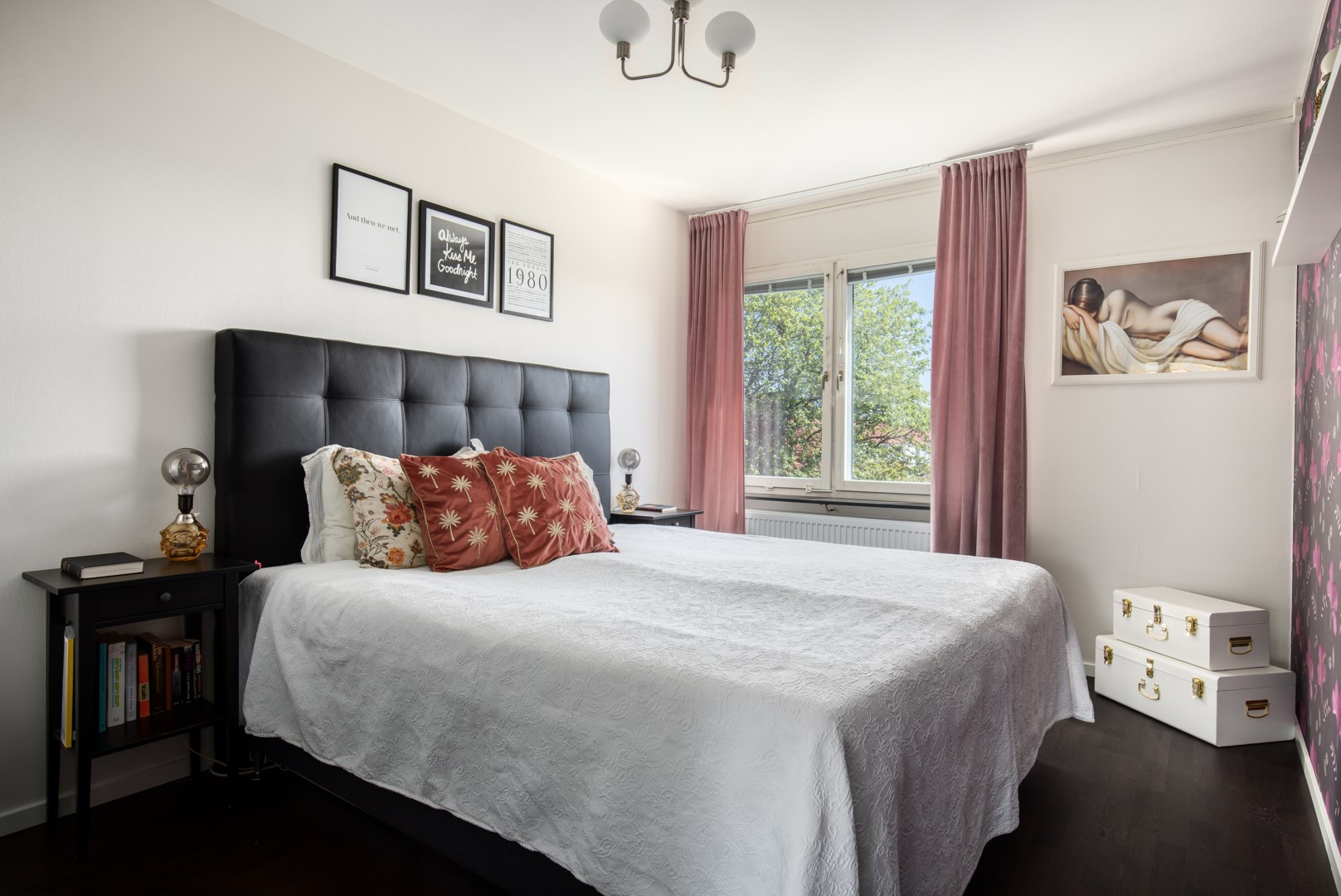 Bostadsbild från Ljuskärrsvägen 64, Såld i Ljuskärrsberget - Saltsjöbaden, Nacka