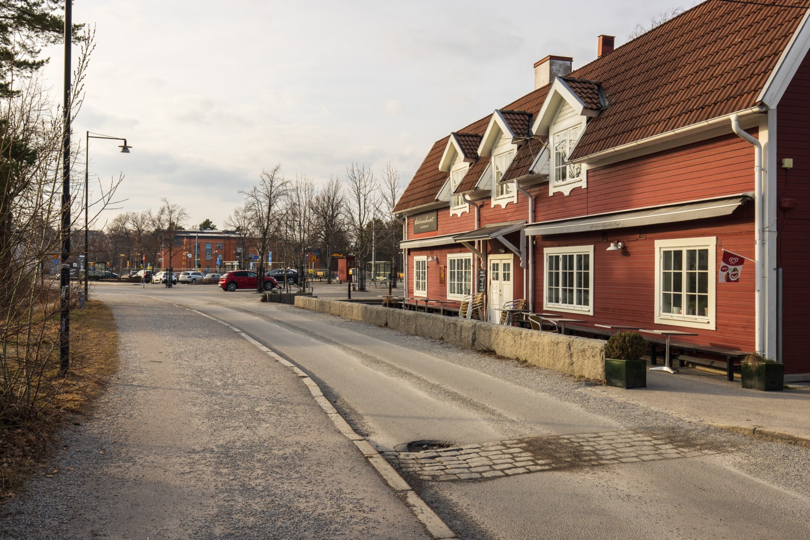 Bostadsbild från Ljuskärrsvägen 64, Såld i Ljuskärrsberget - Saltsjöbaden, Nacka