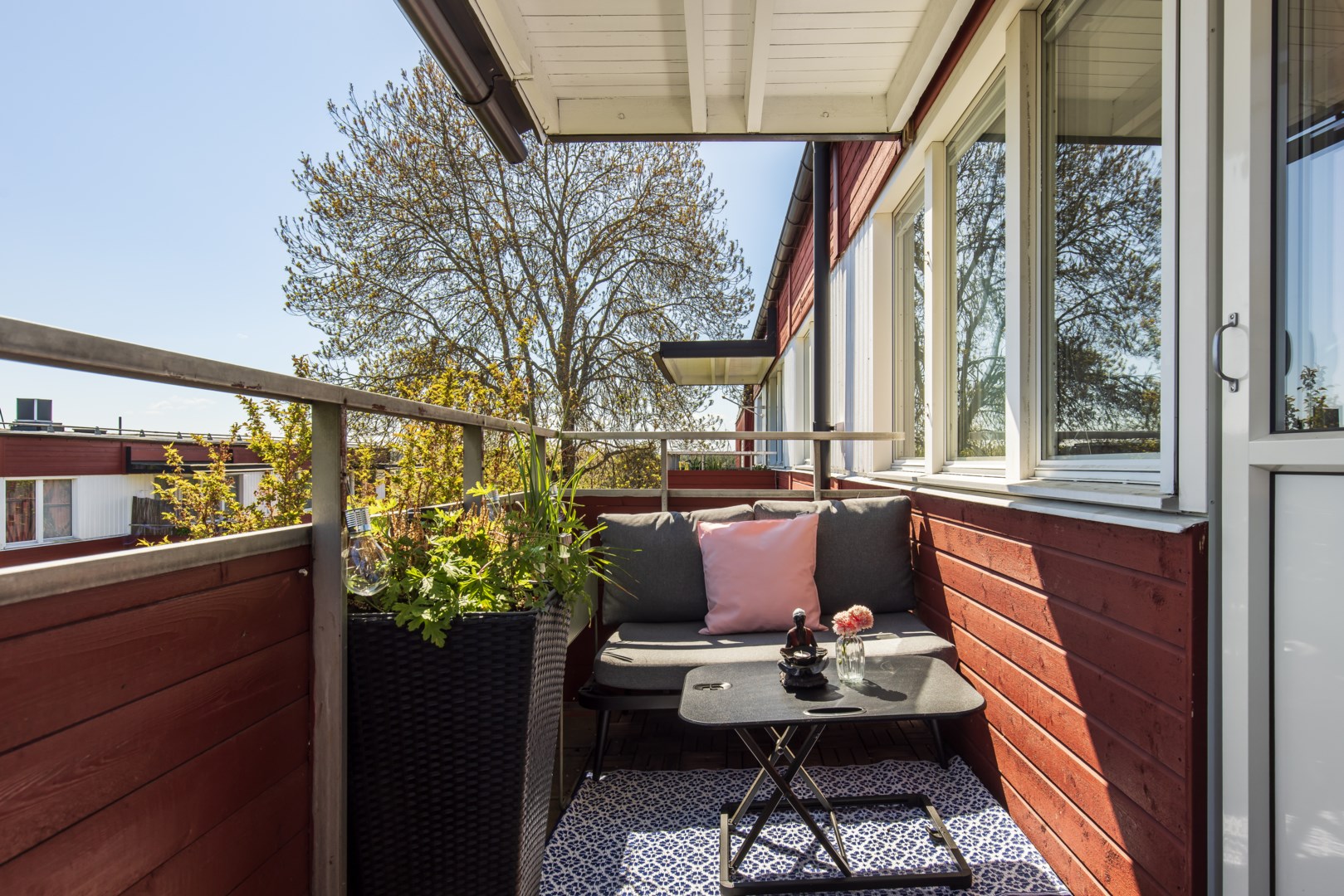 Bostadsbild från Ljuskärrsvägen 64, Såld i Ljuskärrsberget - Saltsjöbaden, Nacka