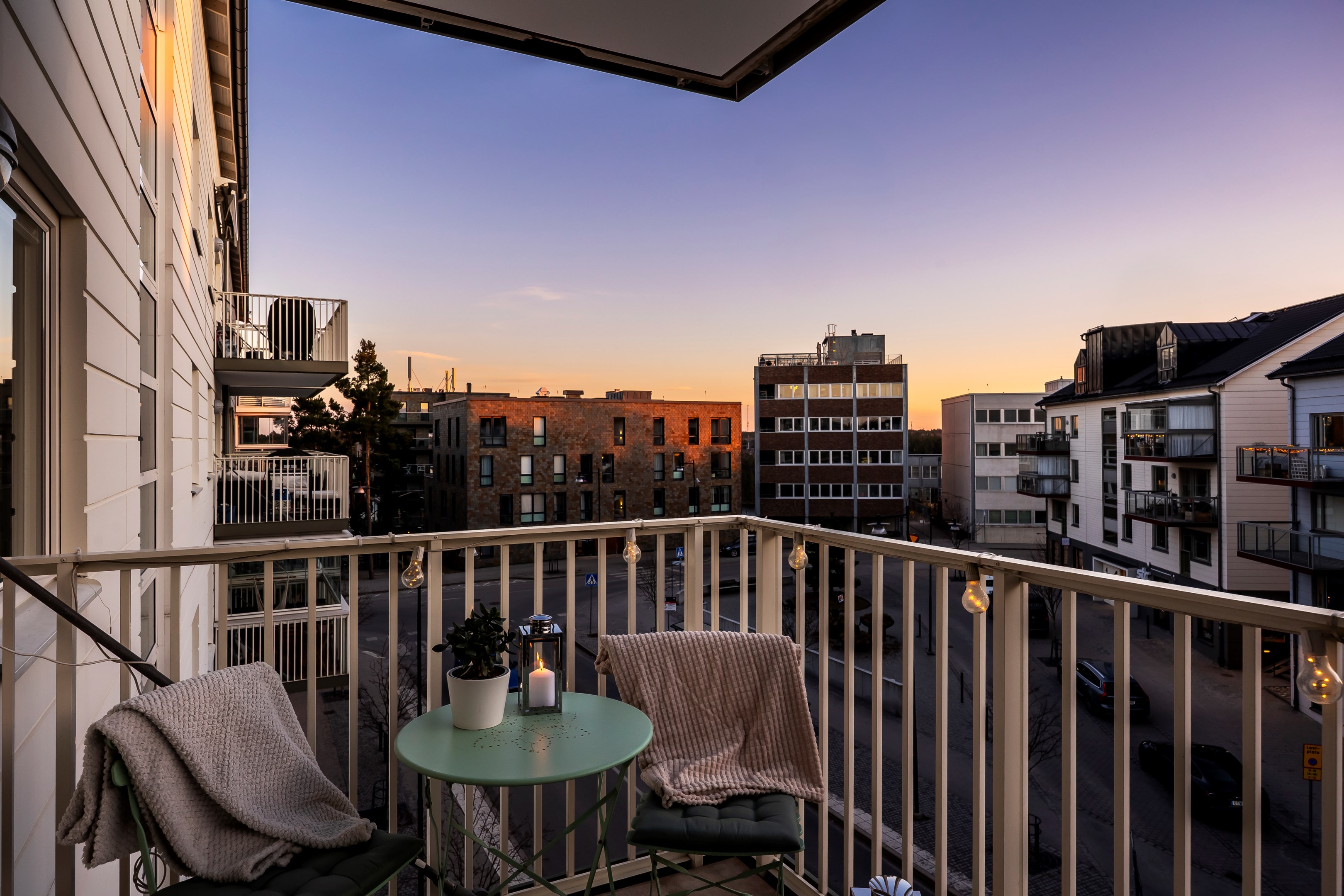 Bostadsbild från Hedenströms väg 13, 4 tr, Såld i Tollare, Nacka