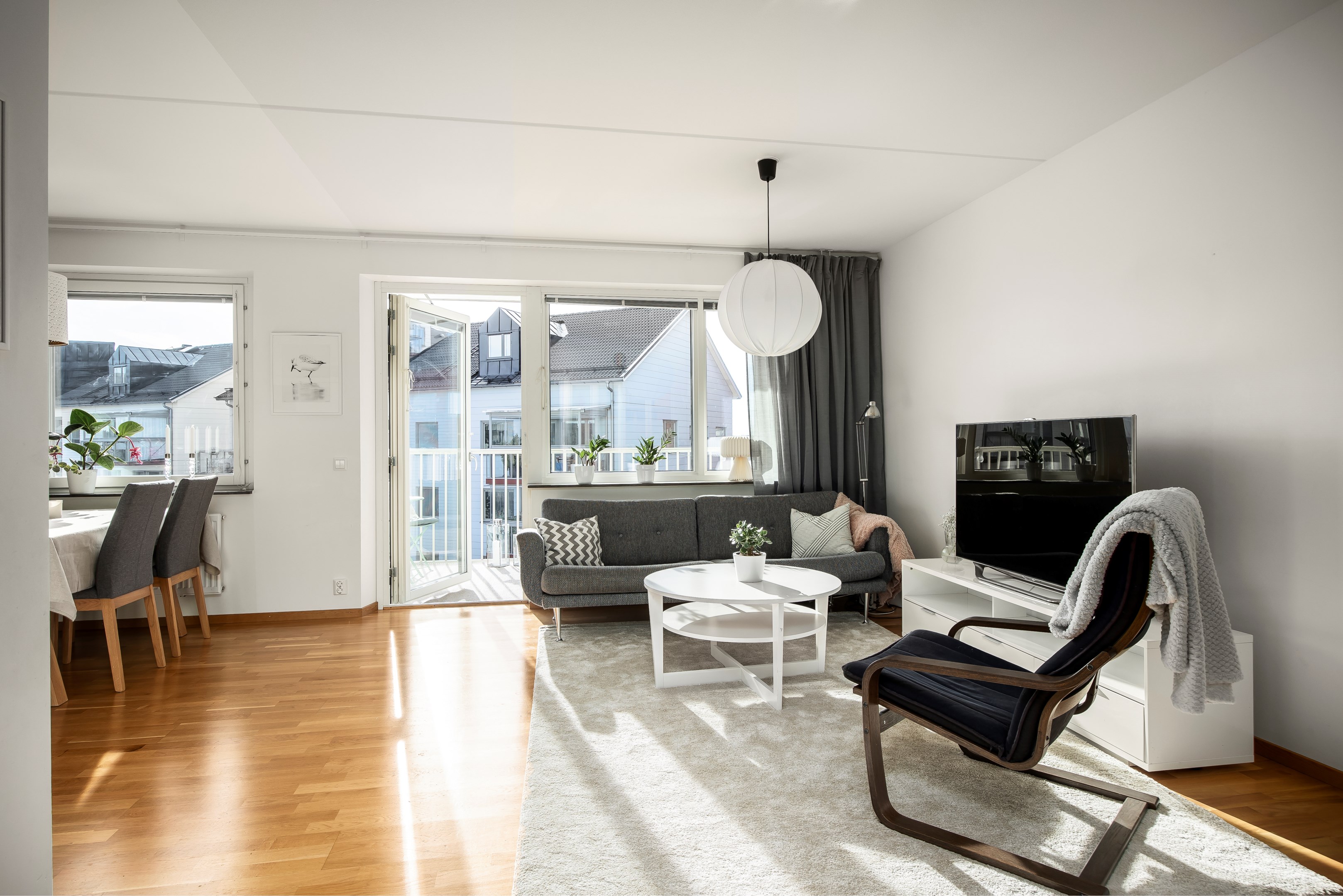 Bostadsbild från Hedenströms väg 13, 4 tr, Såld i Tollare, Nacka