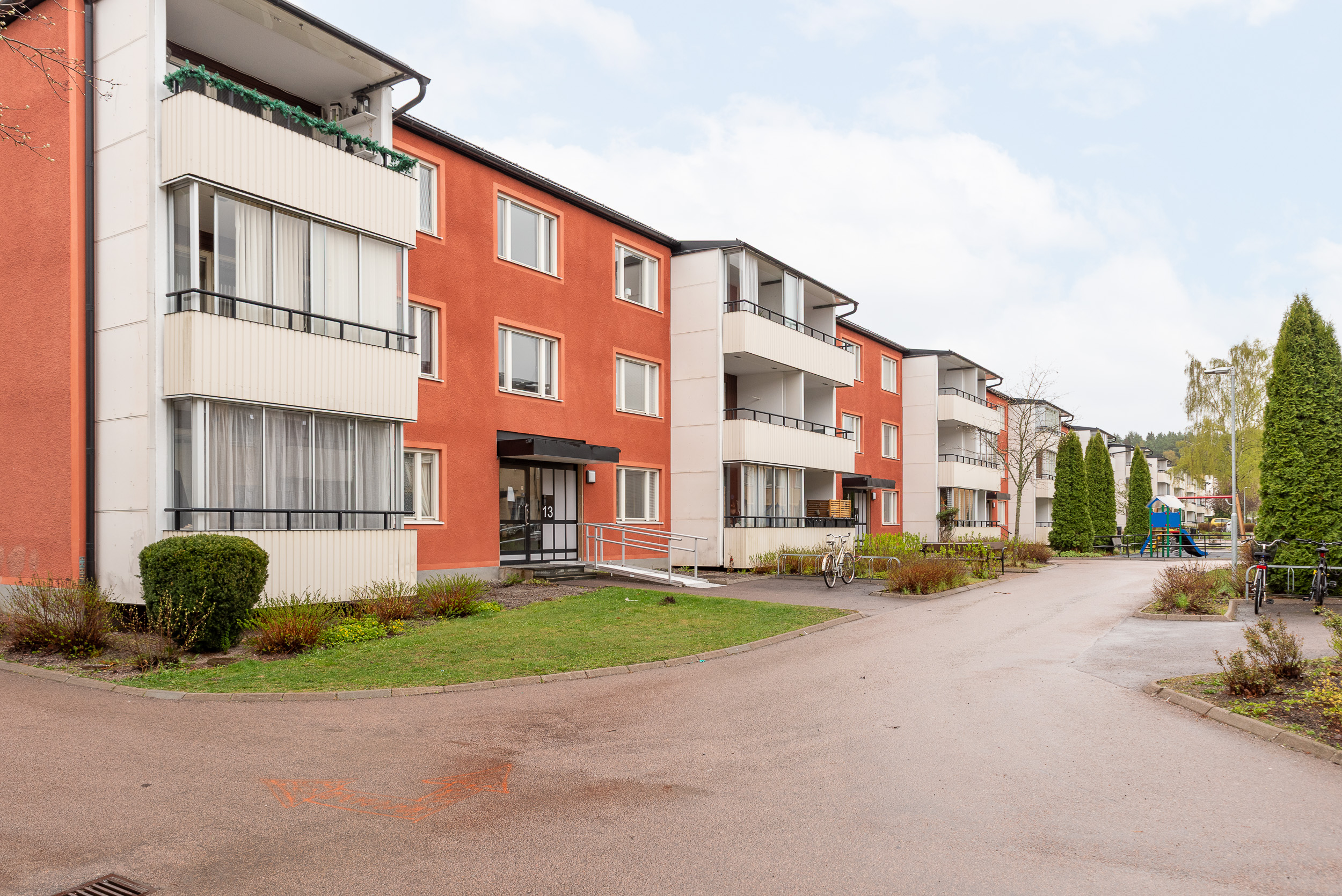 Bostadsbild från Kungsfågelgatan 13, Såld i Råby, Västerås