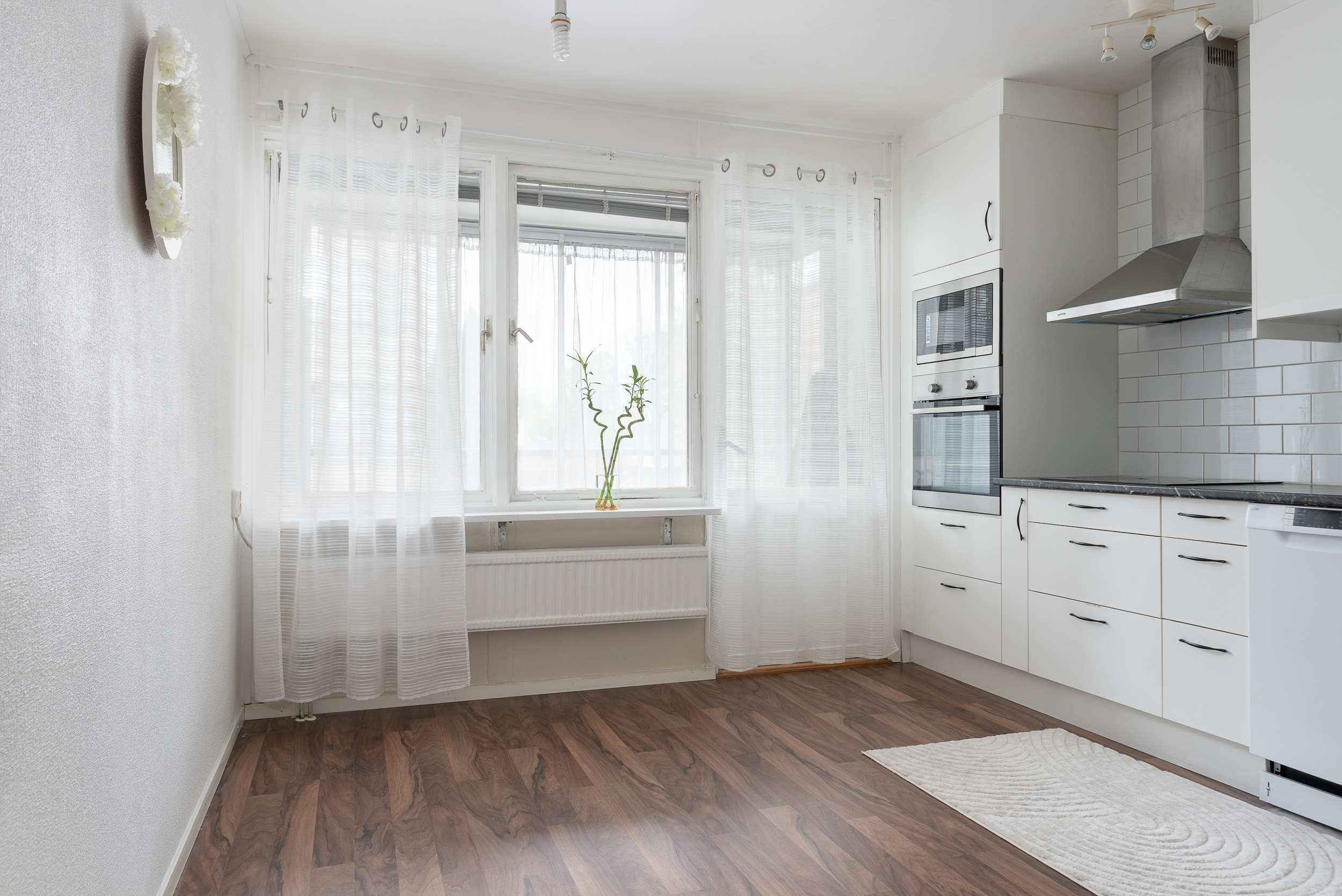 Bostadsbild från Kungsfågelgatan 13, Såld i Råby, Västerås