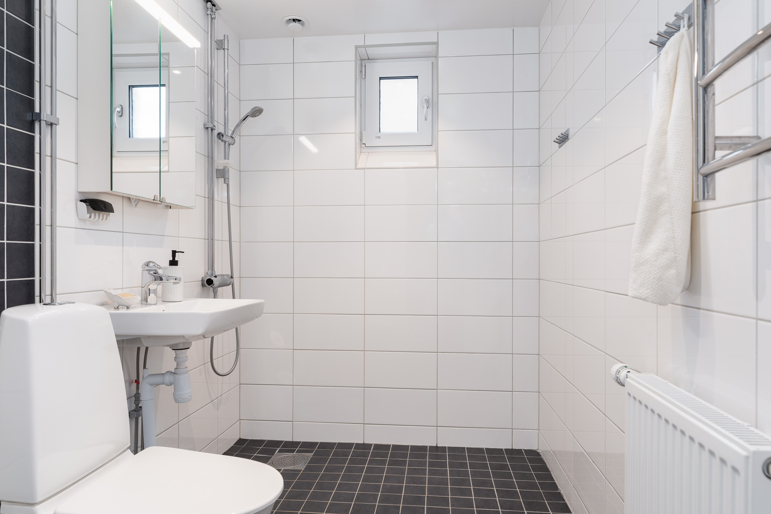 Bostadsbild från Kungsfågelgatan 13, Såld i Råby, Västerås