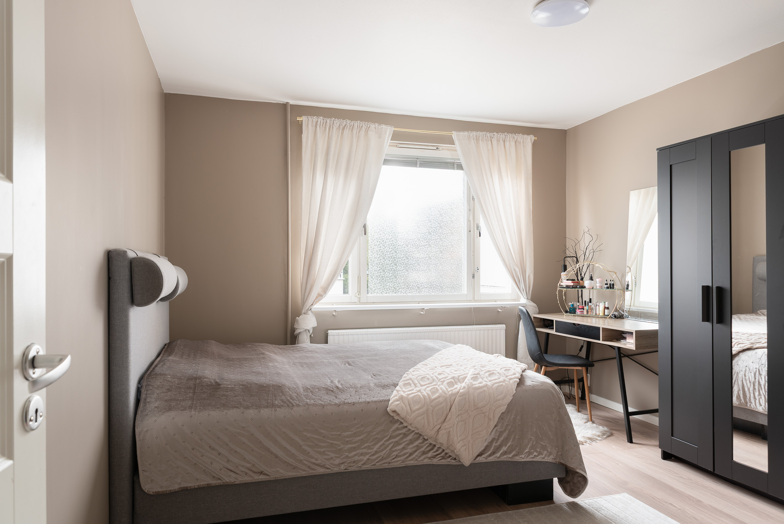 Bostadsbild från Kungsfågelgatan 13, Såld i Råby, Västerås