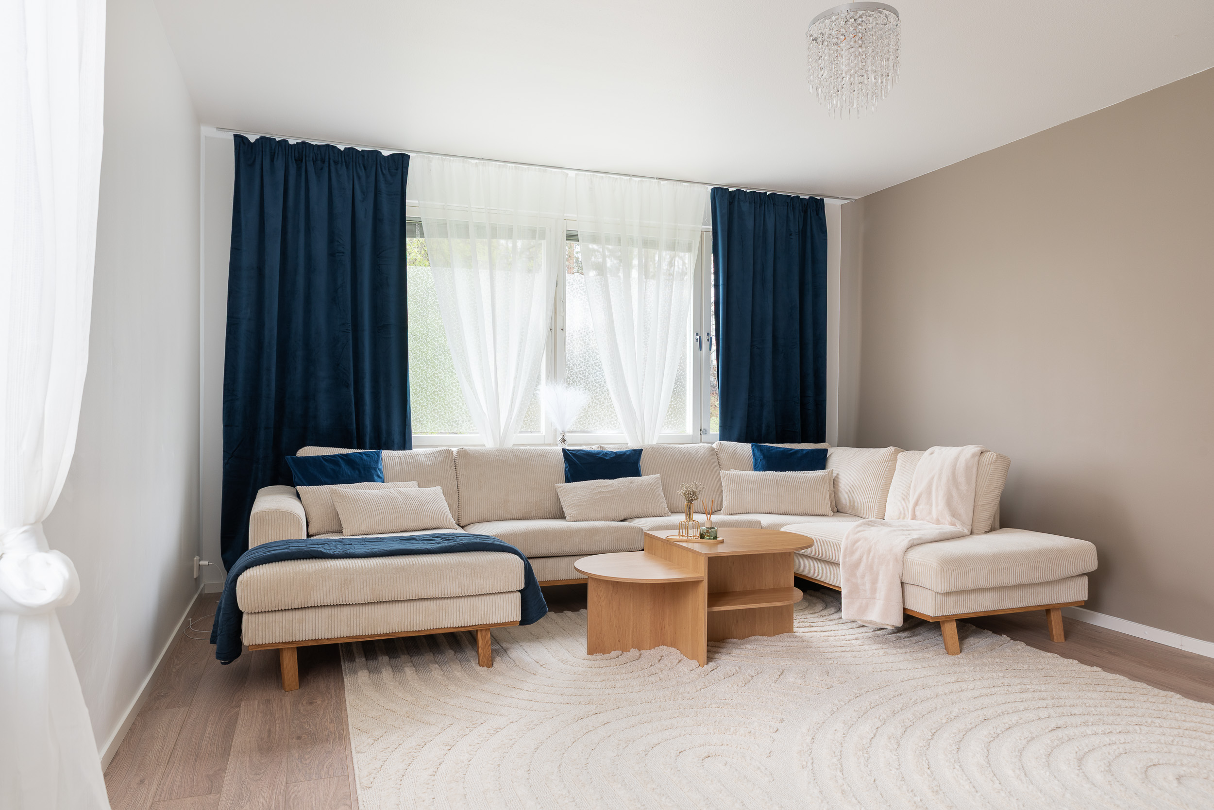 Bostadsbild från Kungsfågelgatan 13, Såld i Råby, Västerås