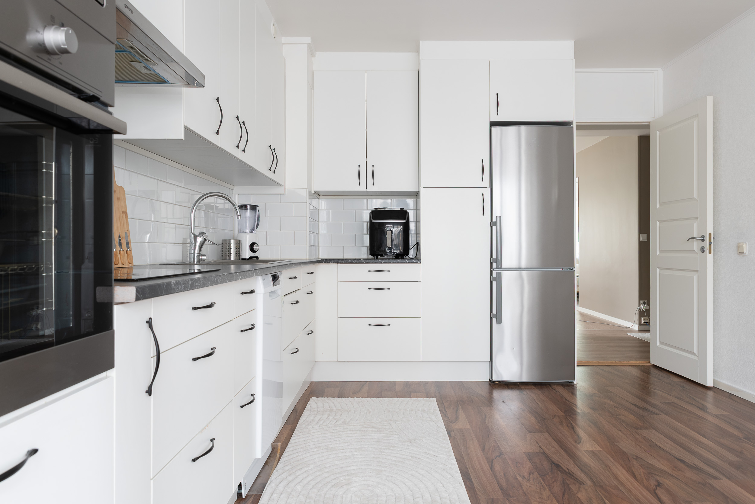 Bostadsbild från Kungsfågelgatan 13, Såld i Råby, Västerås