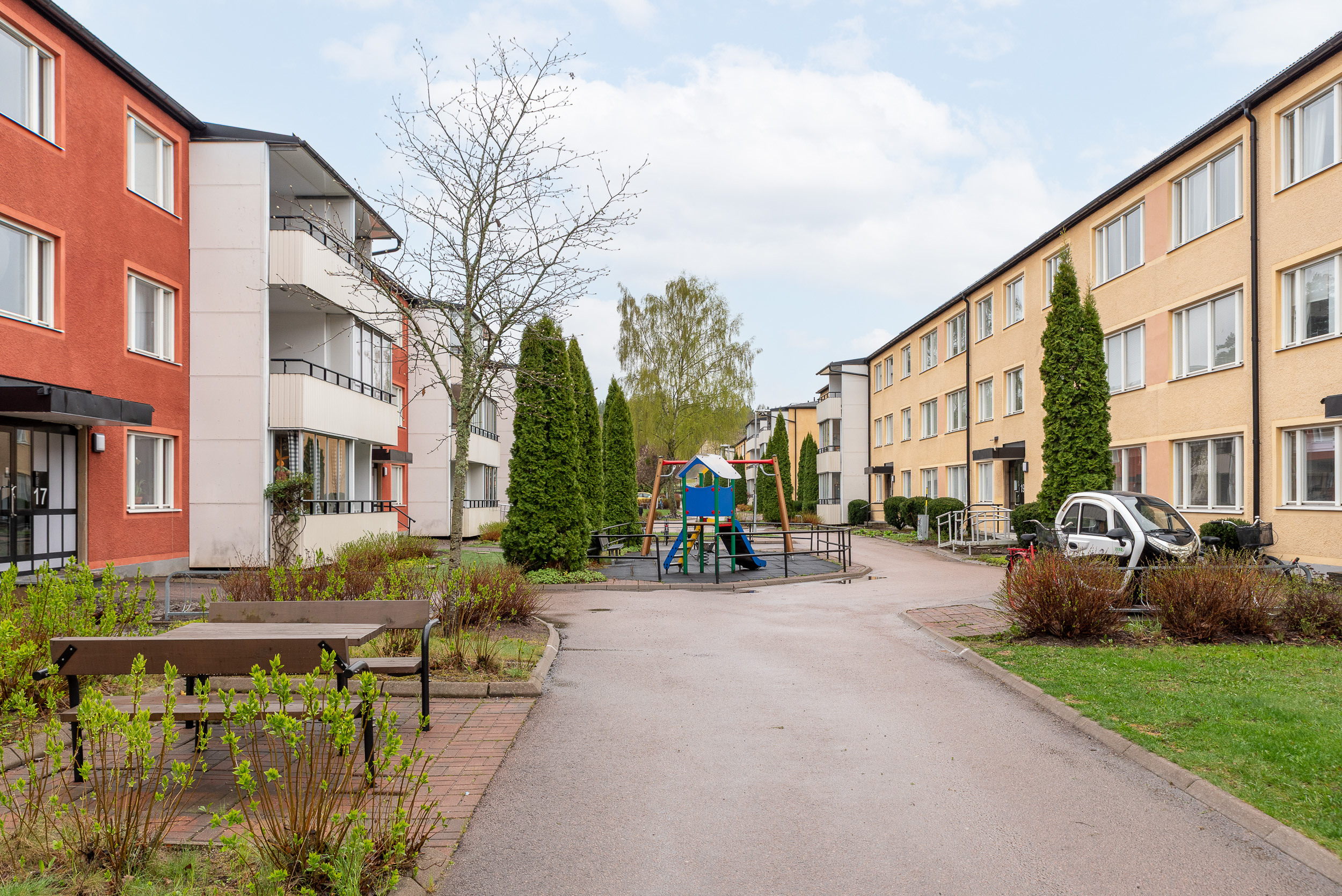 Bostadsbild från Kungsfågelgatan 13, Såld i Råby, Västerås