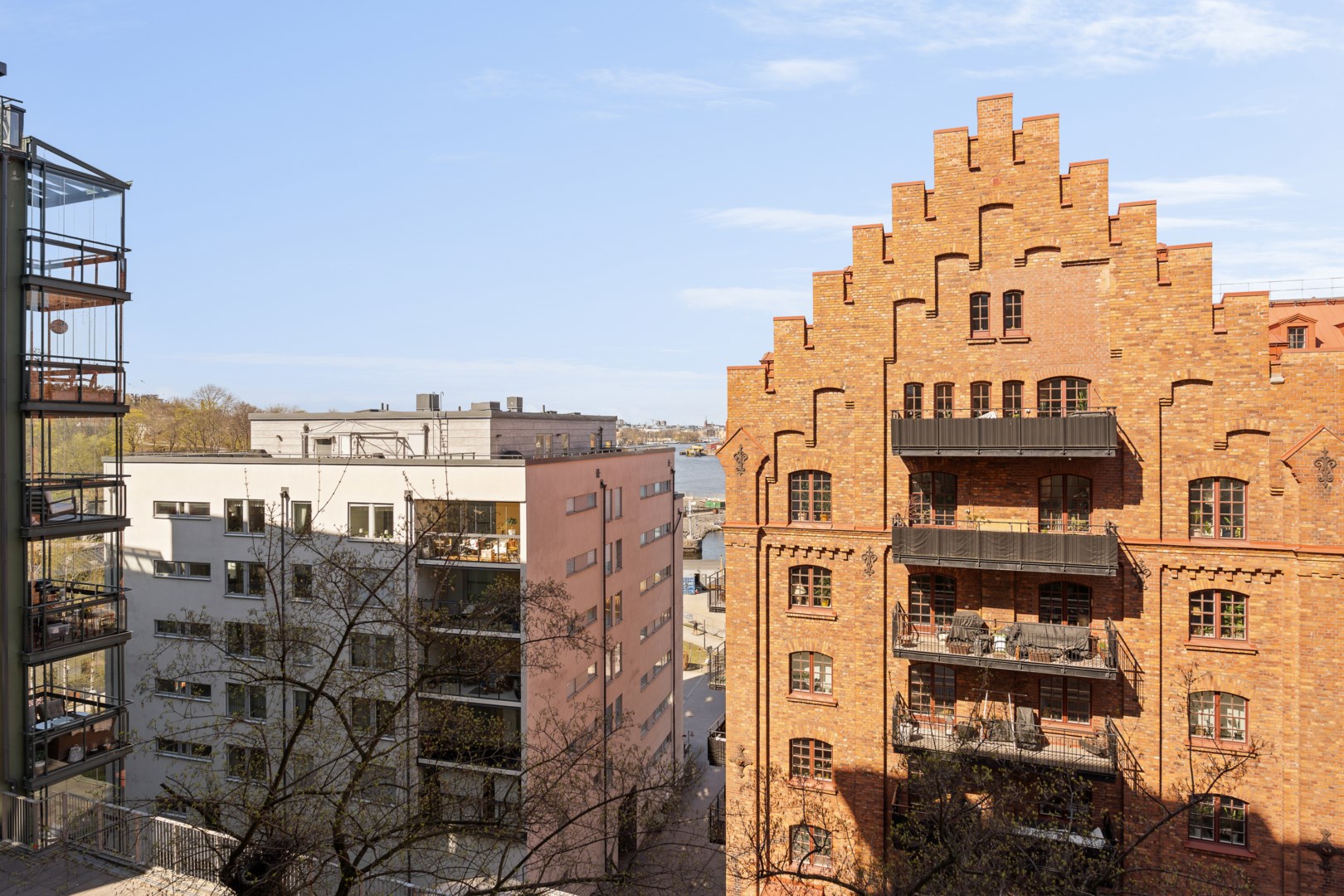 Bostadsbild från Sjökvarnsbacken 6, Såld i Saltsjöqvarn, Nacka