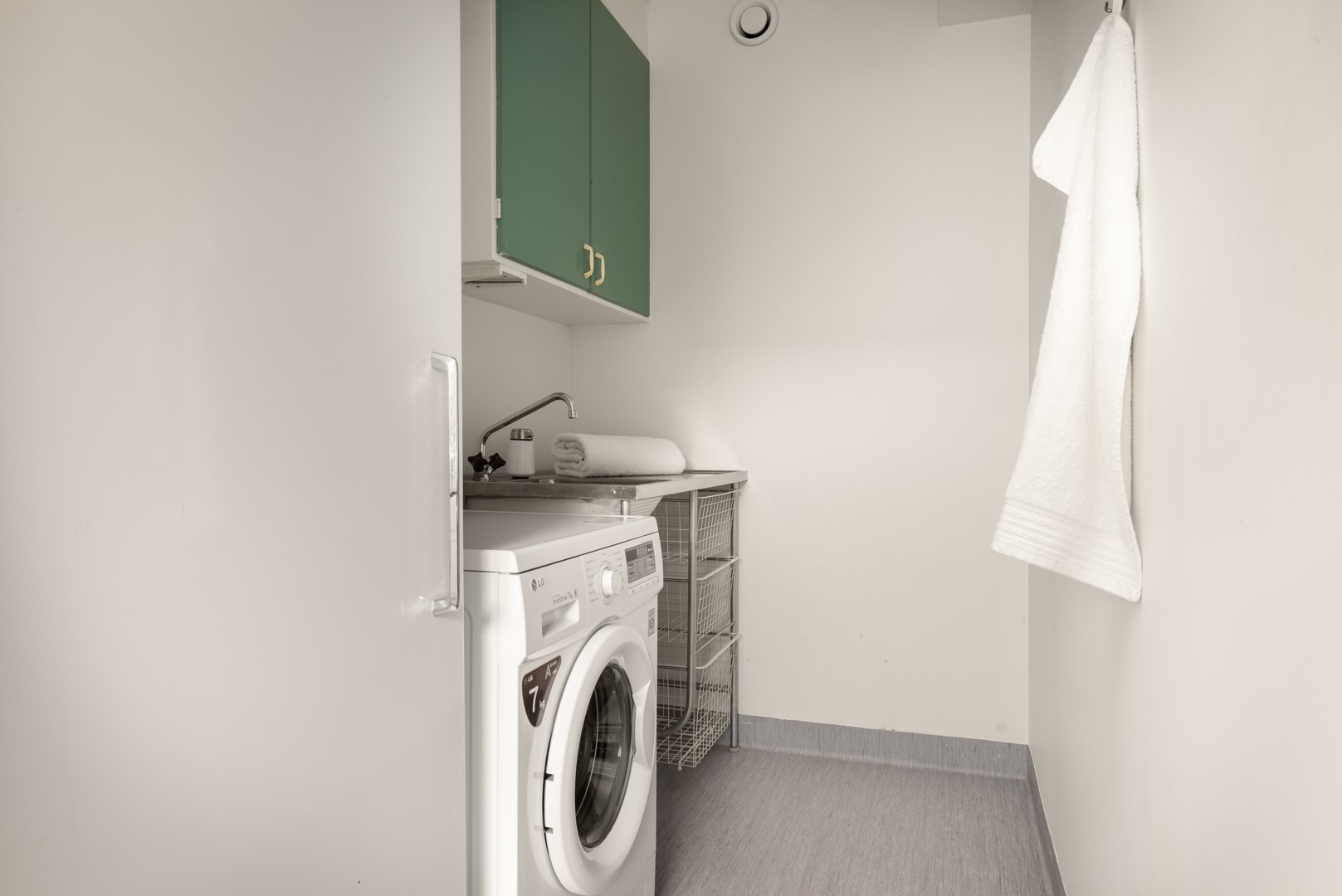 Bostadsbild från Svartkärrsvägen 18, Såld i Igelbodaplatån - Saltsjöbaden, Nacka