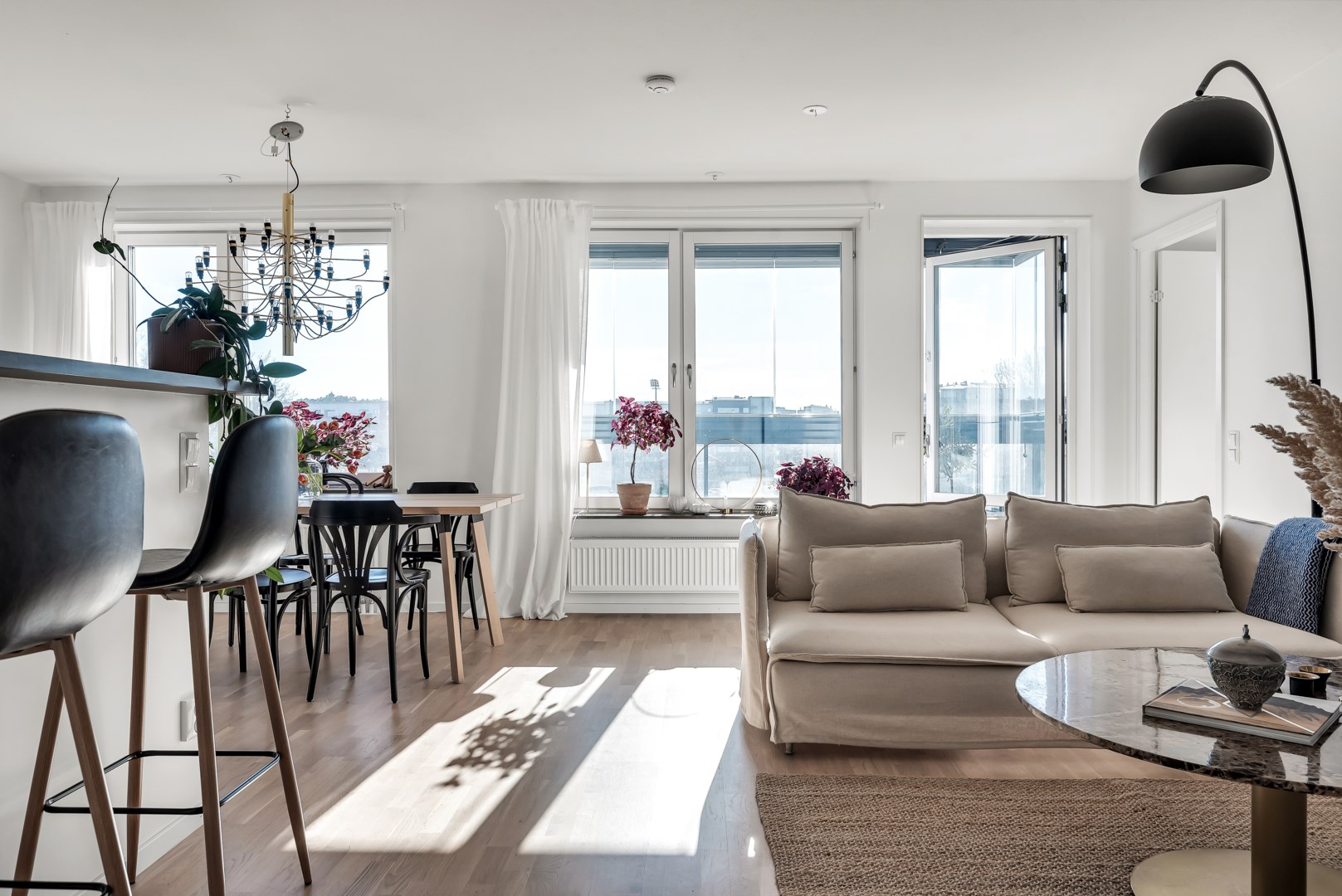 Bostadsbild från Kungsgatan 66A, Såld i Kungsängen, Uppsala