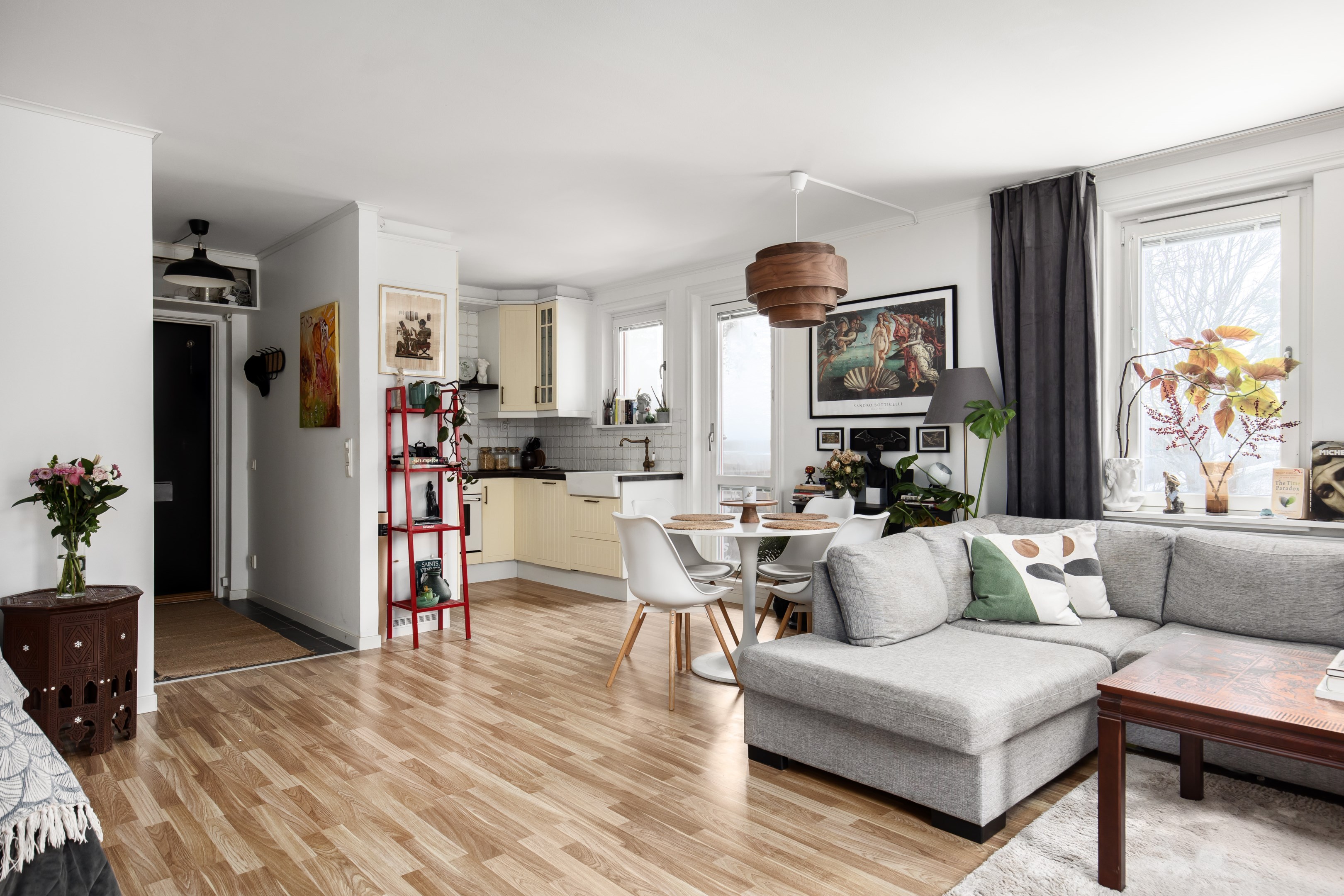 Bostadsbild från Ormingeringen 48C, Såld i Västra Orminge, Nacka