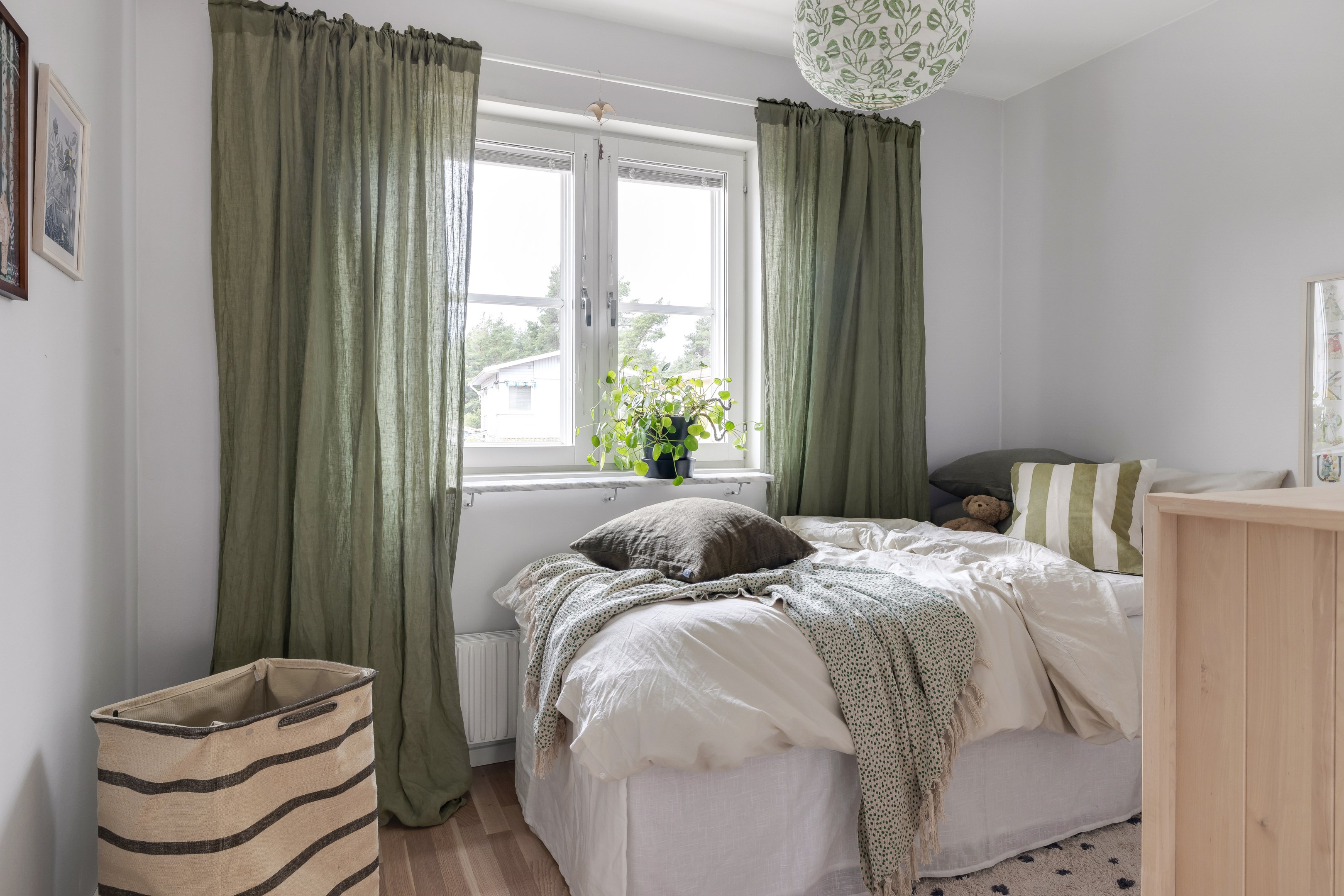 Bostadsbild från Ölandsresan 130, Såld i Sävja, Uppsala