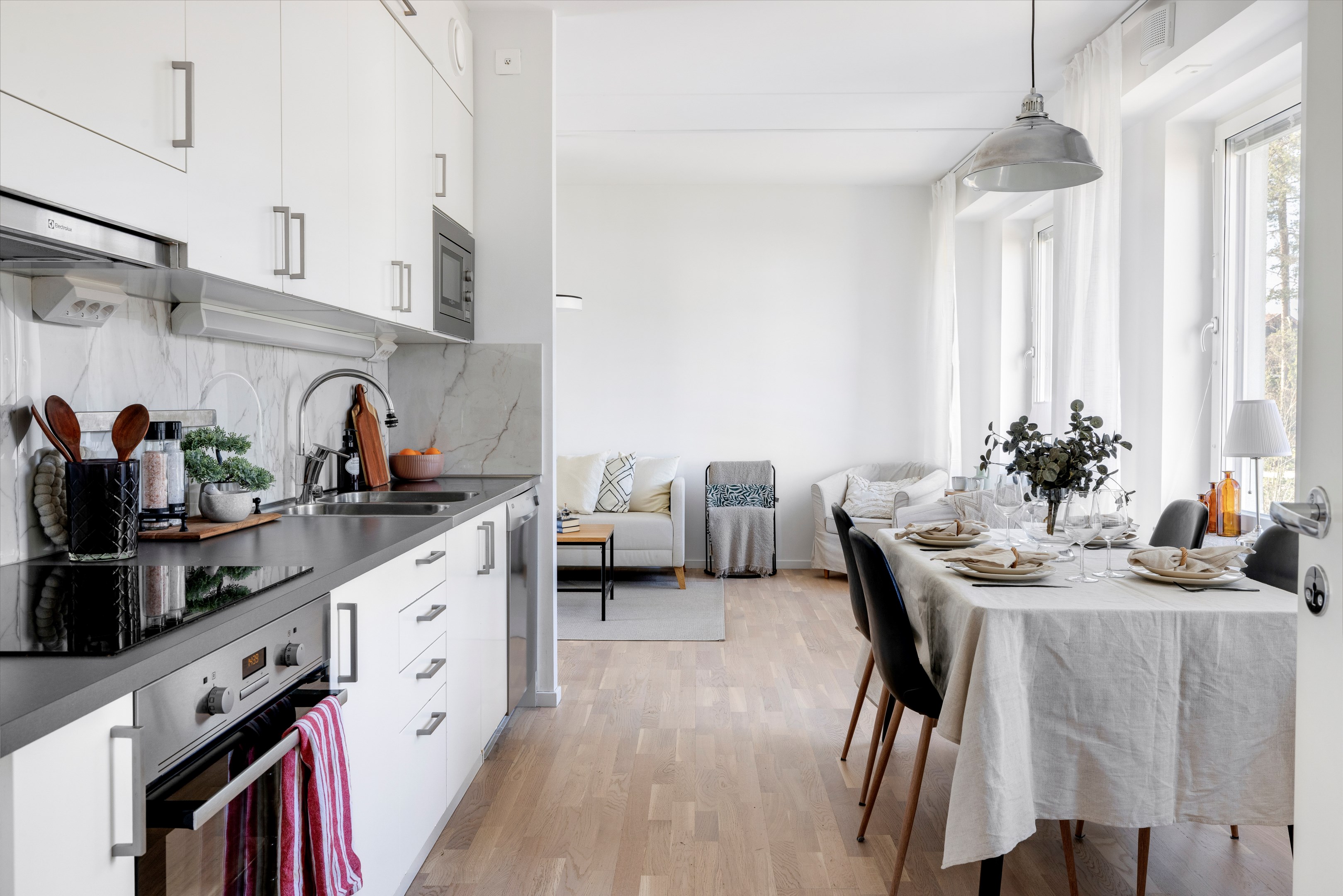 Bostadsbild från Opalvägen 53, Till salu i Herrhagen, Uppsala