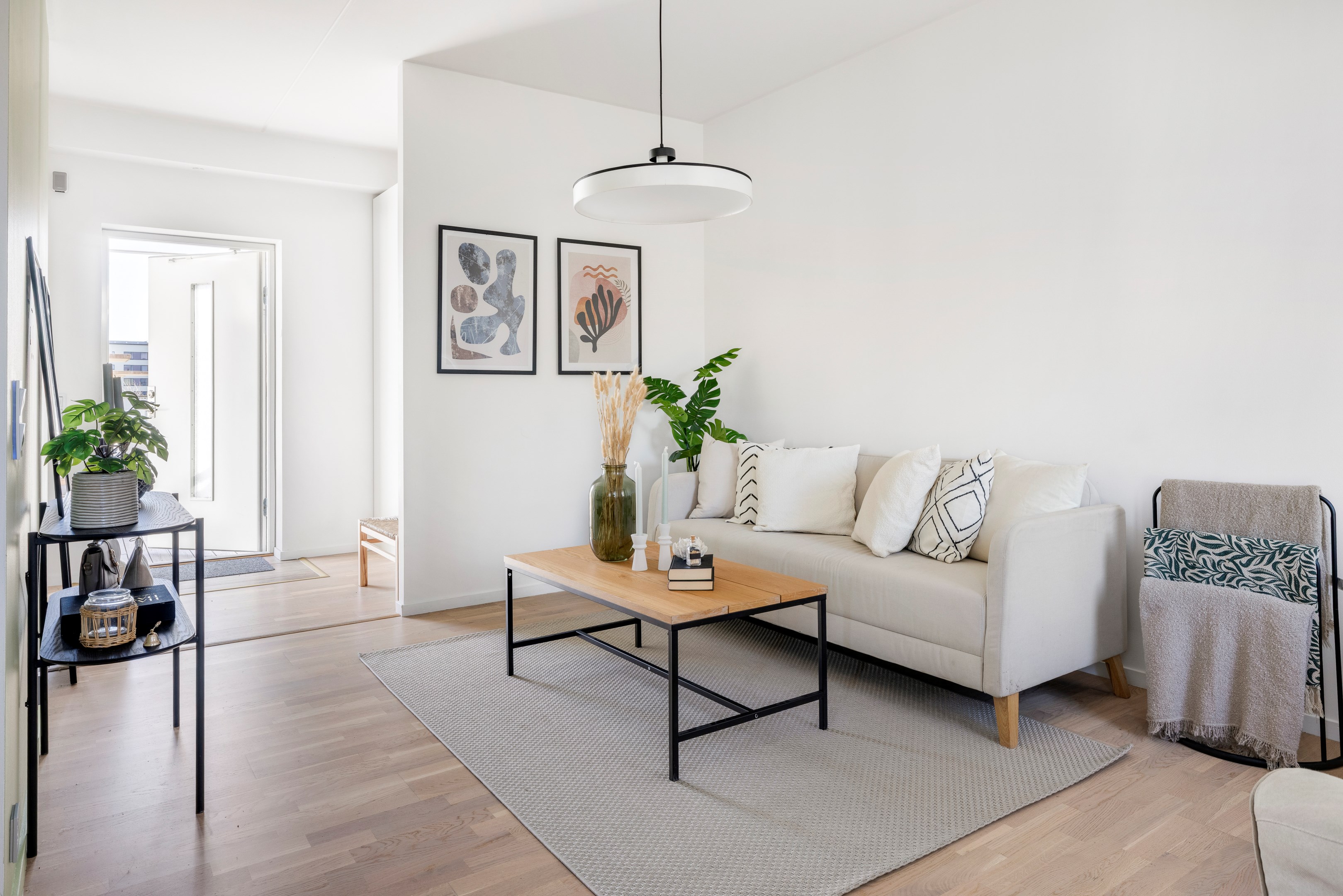 Bostadsbild från Opalvägen 53, Till salu i Herrhagen, Uppsala