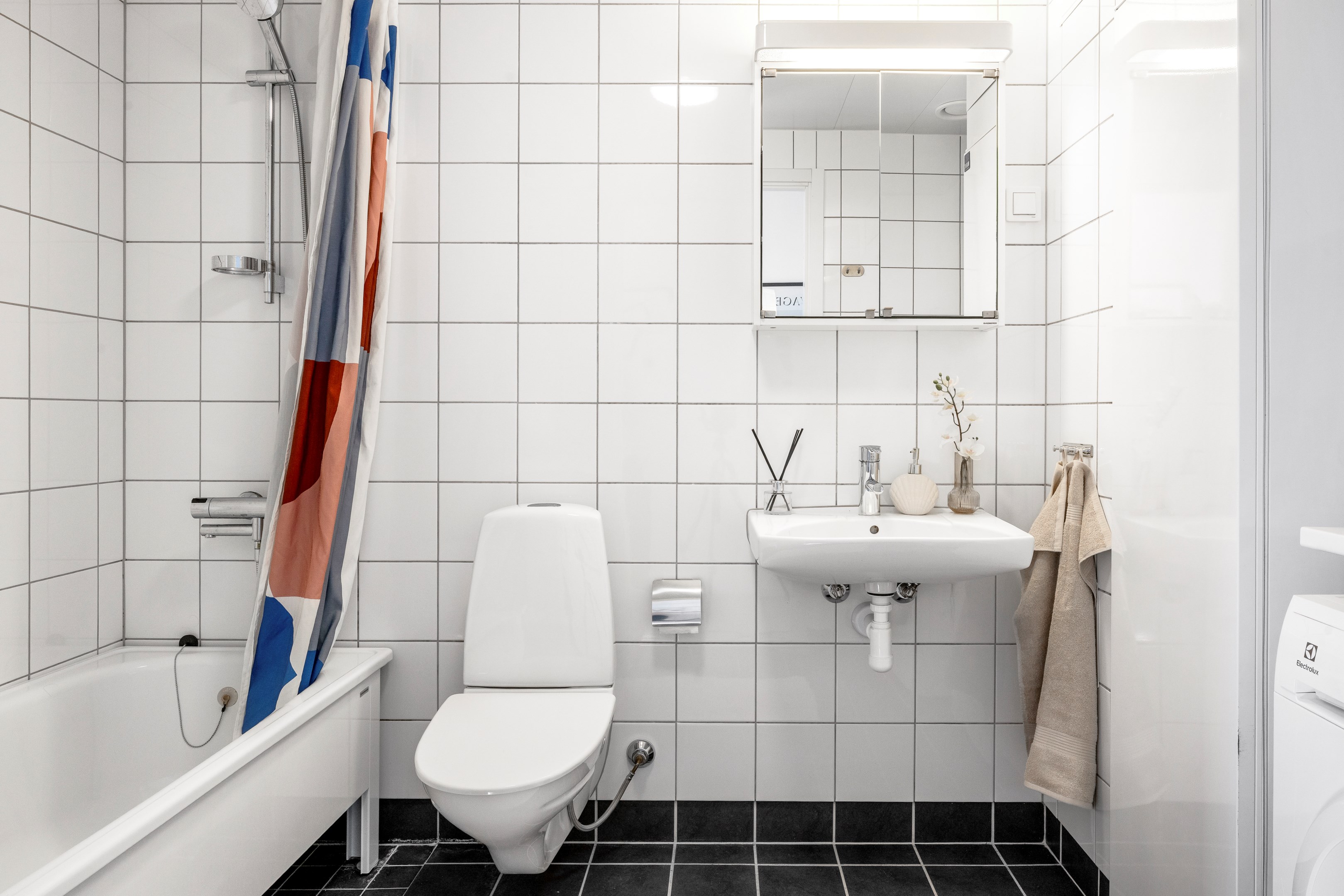 Bostadsbild från Opalvägen 53, Till salu i Herrhagen, Uppsala