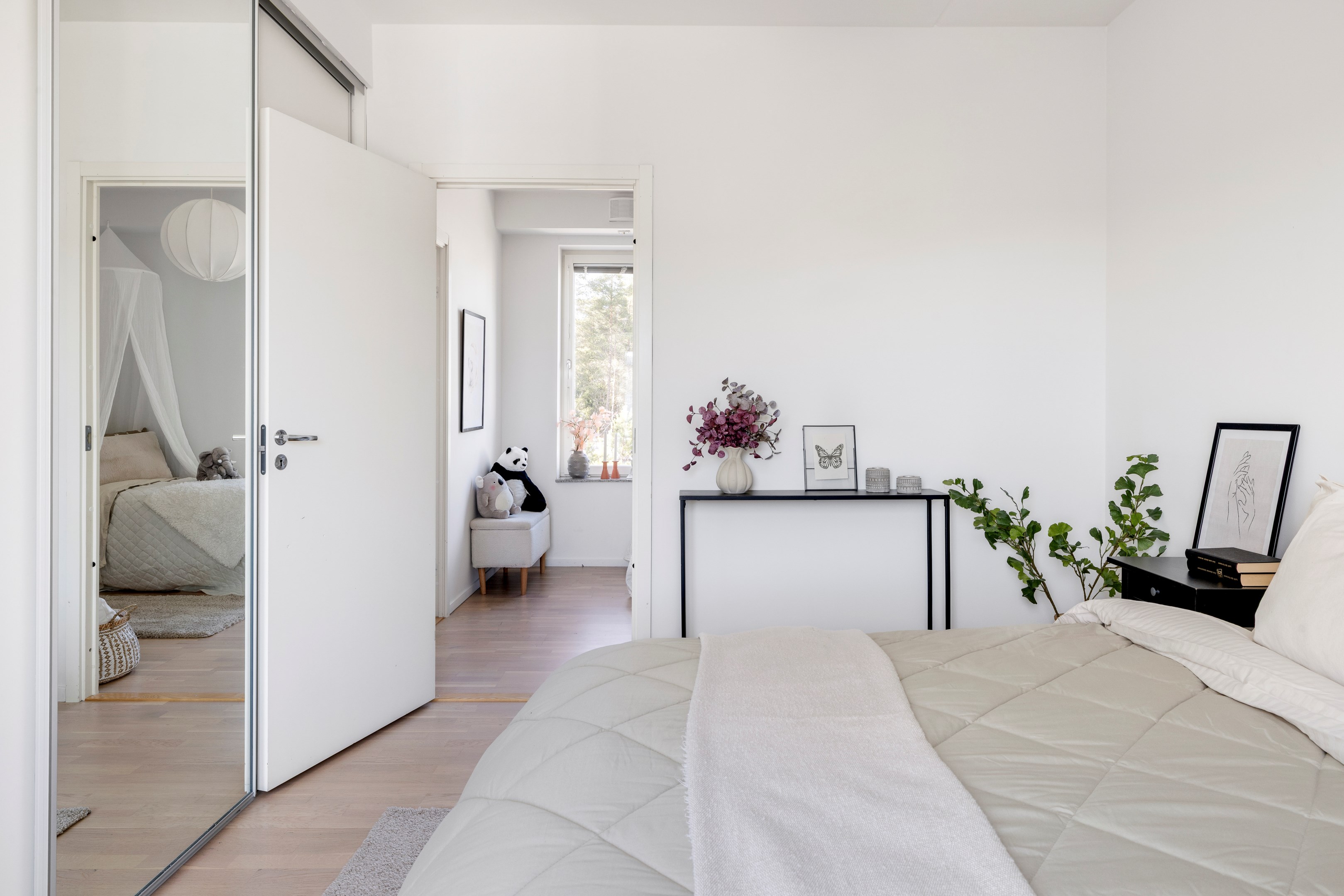Bostadsbild från Opalvägen 53, Till salu i Herrhagen, Uppsala