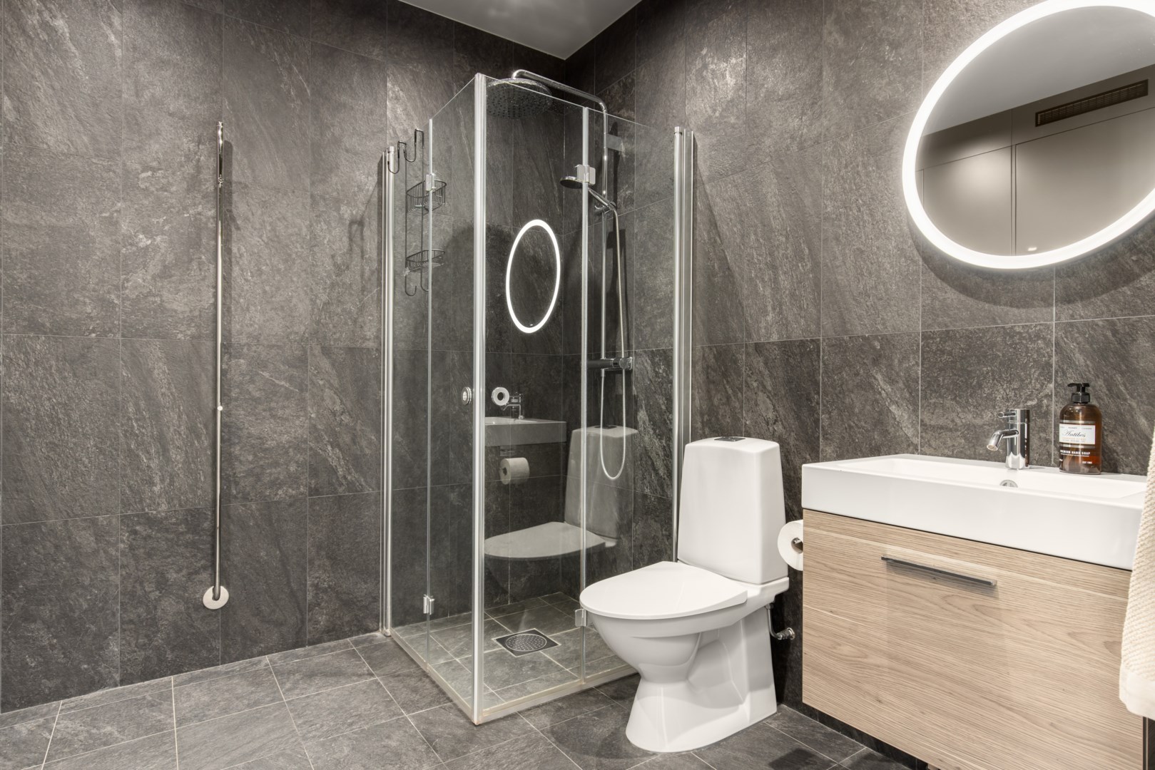 Bostadsbild från Åbroddsvägen 35D, Kommande i Kummelnäs, Nacka