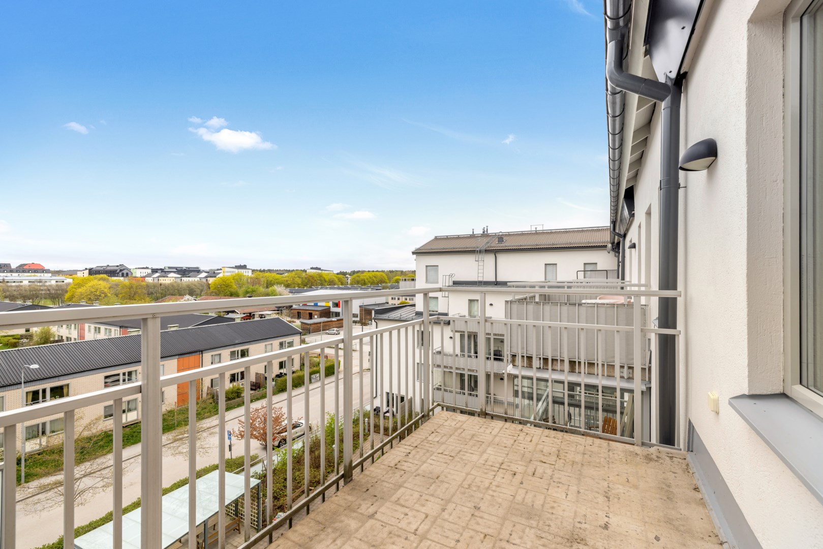 Bostadsbild från Råbyvägen 42B, Såld i Kvarngärdet, Uppsala