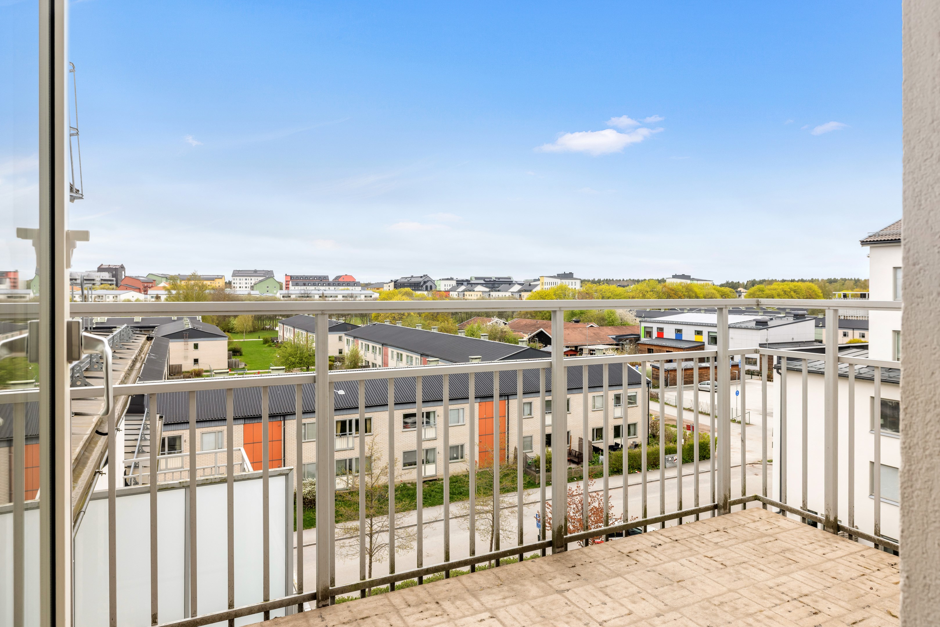 Bostadsbild från Råbyvägen 42B, Såld i Kvarngärdet, Uppsala