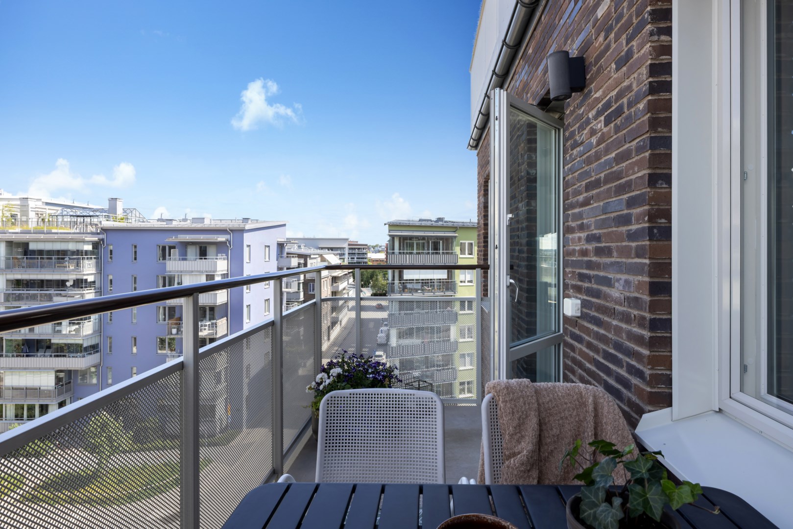 Bostadsbild från Skyttelgatan 14, Såld i Kungsängen, Uppsala