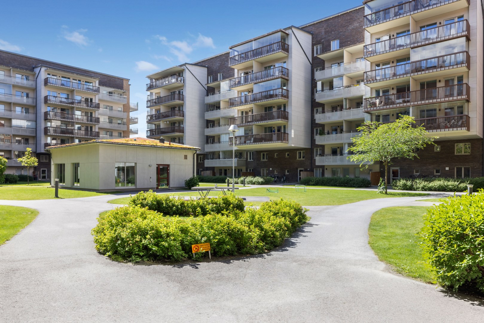 Bostadsbild från Skyttelgatan 14, Såld i Kungsängen, Uppsala