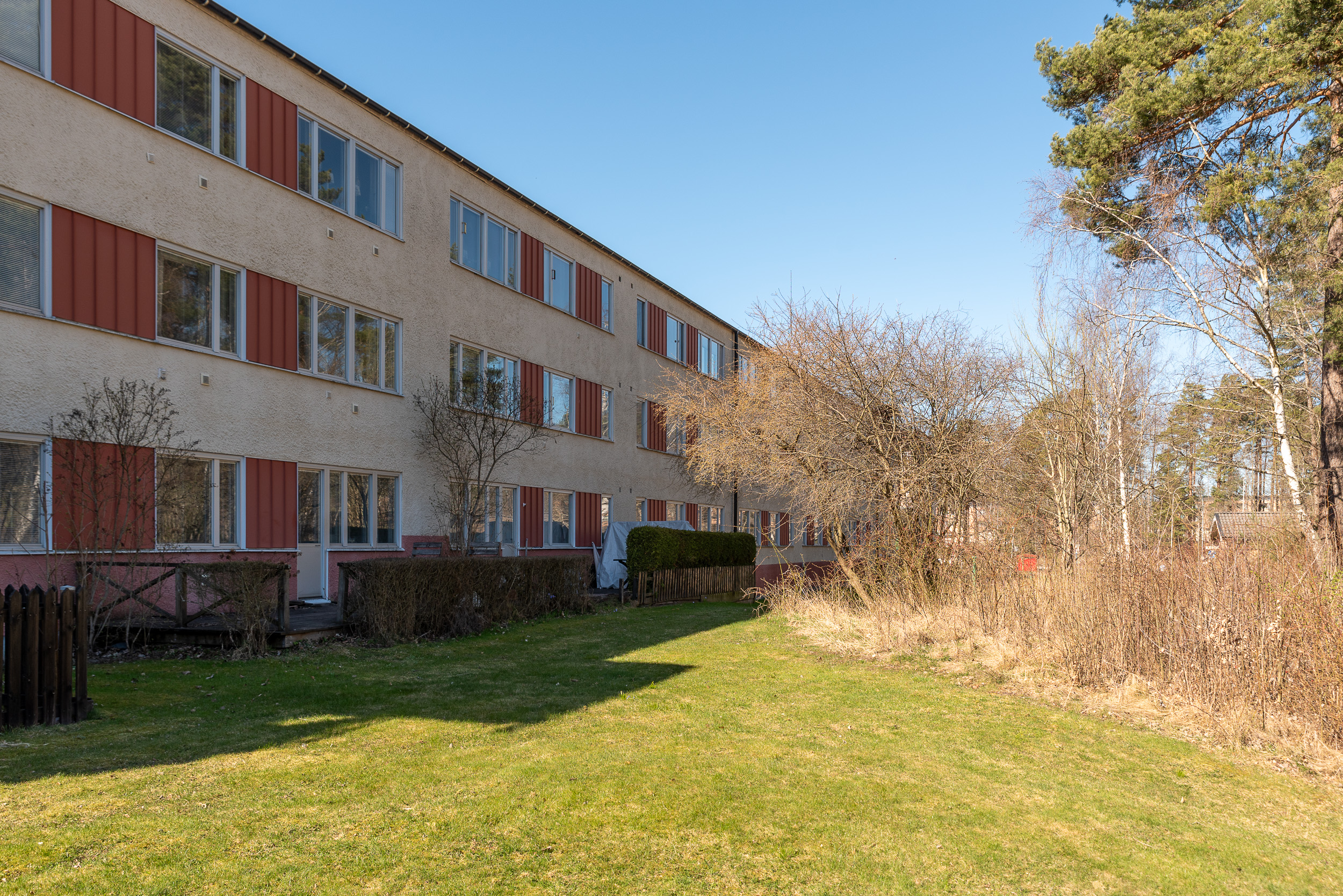 Bostadsbild från Morkullegatan 20, Såld i Råby, Västerås