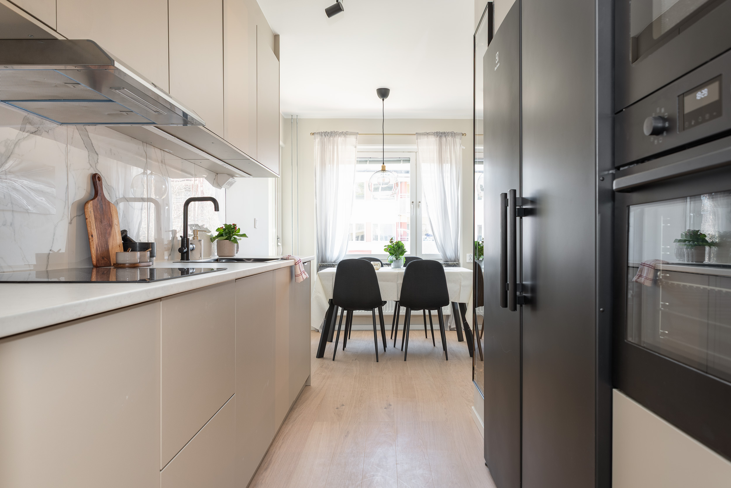 Bostadsbild från Morkullegatan 20, Såld i Råby, Västerås