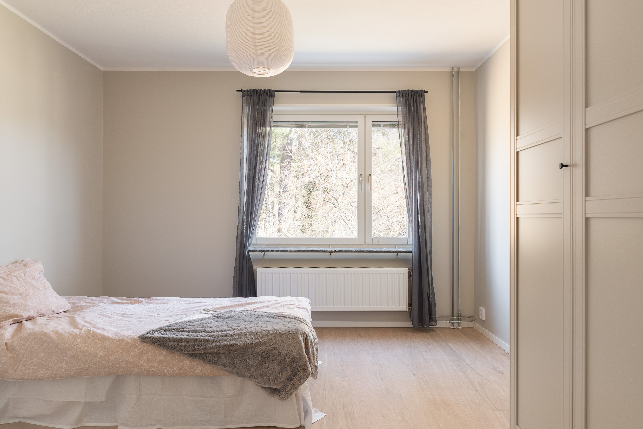 Bostadsbild från Morkullegatan 20, Såld i Råby, Västerås