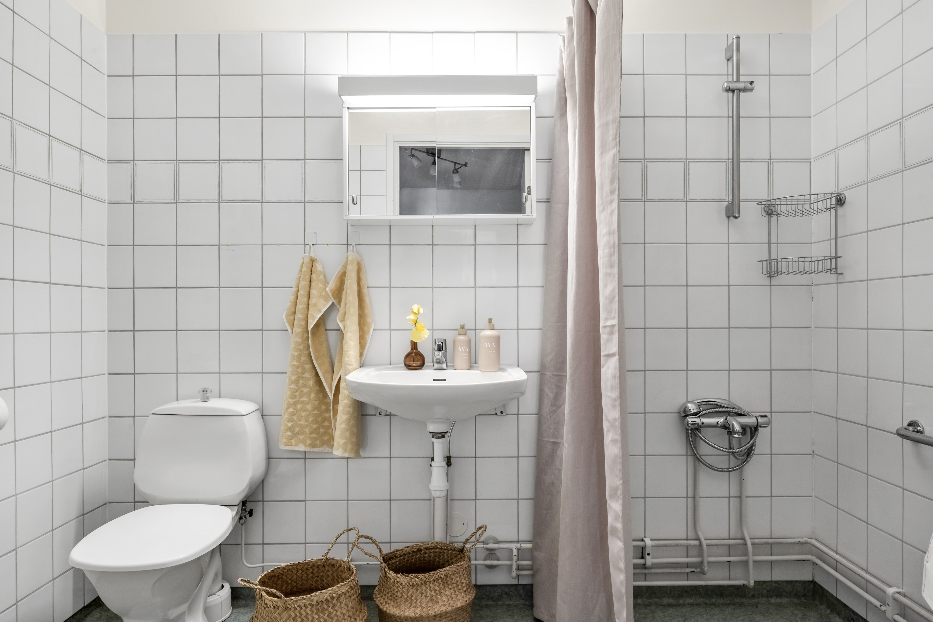 Bostadsbild från Linnégatan 19, Till salu i Centrum, Uppsala