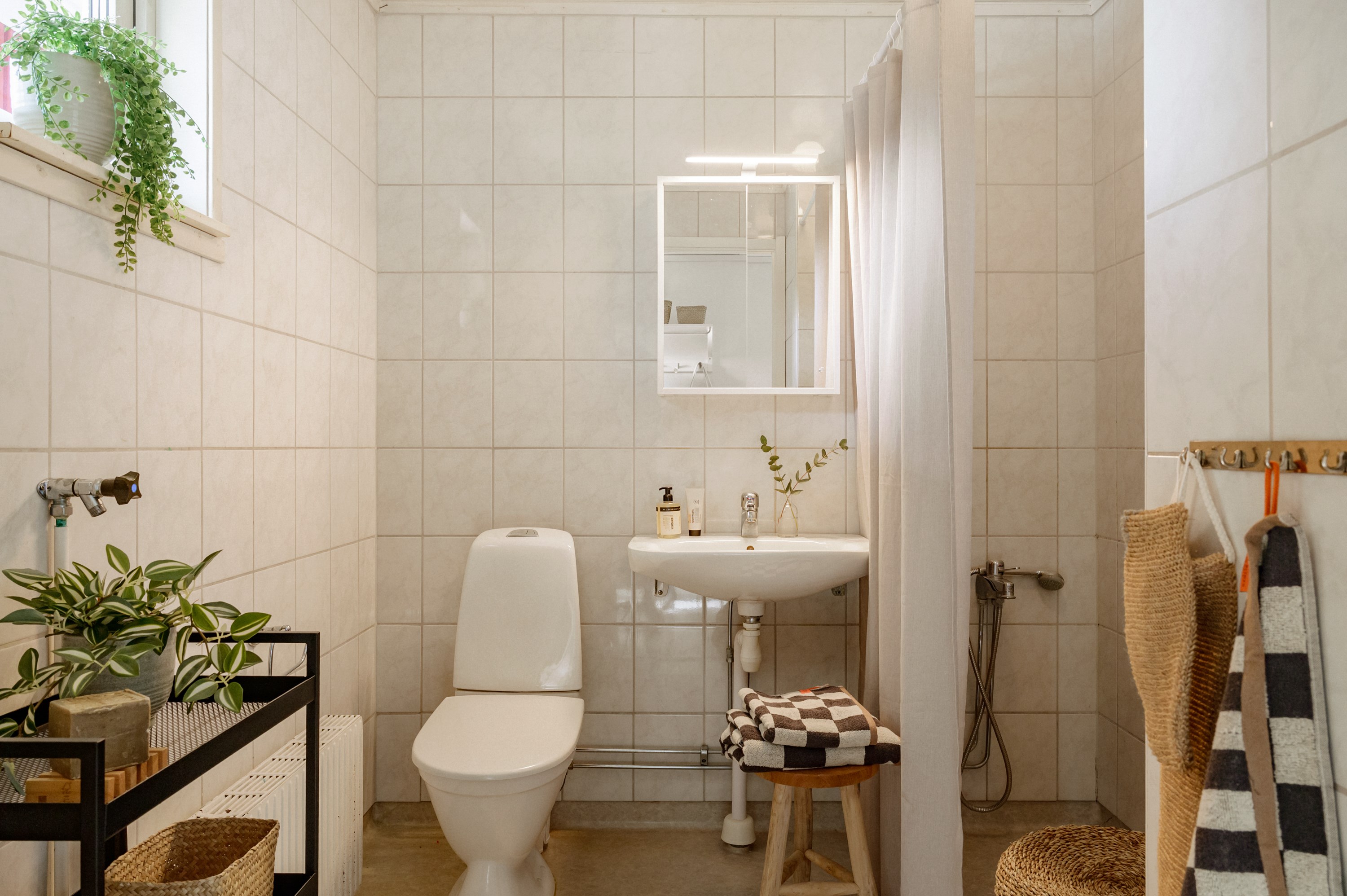 Bostadsbild från Dalkarlsvägen 43A, Såld i Djurö, Värmdö