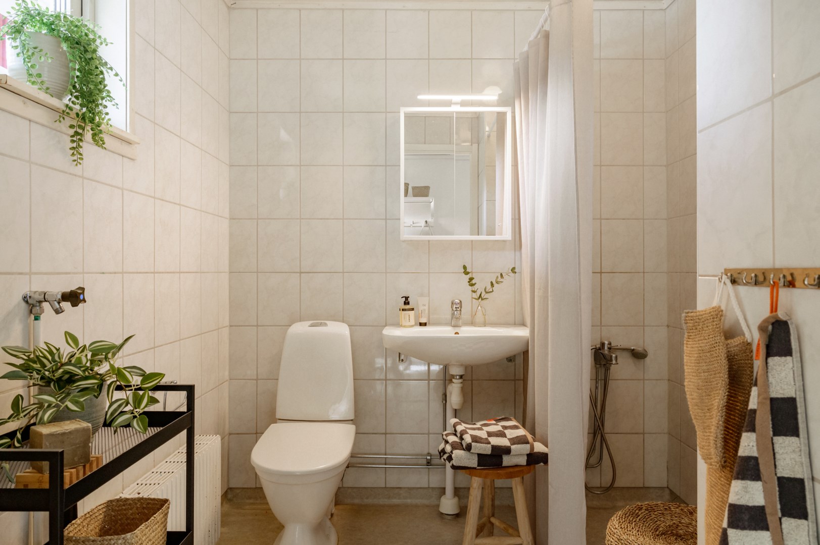 Bostadsbild från Dalkarlsvägen 43A, Såld i Djurö, Värmdö