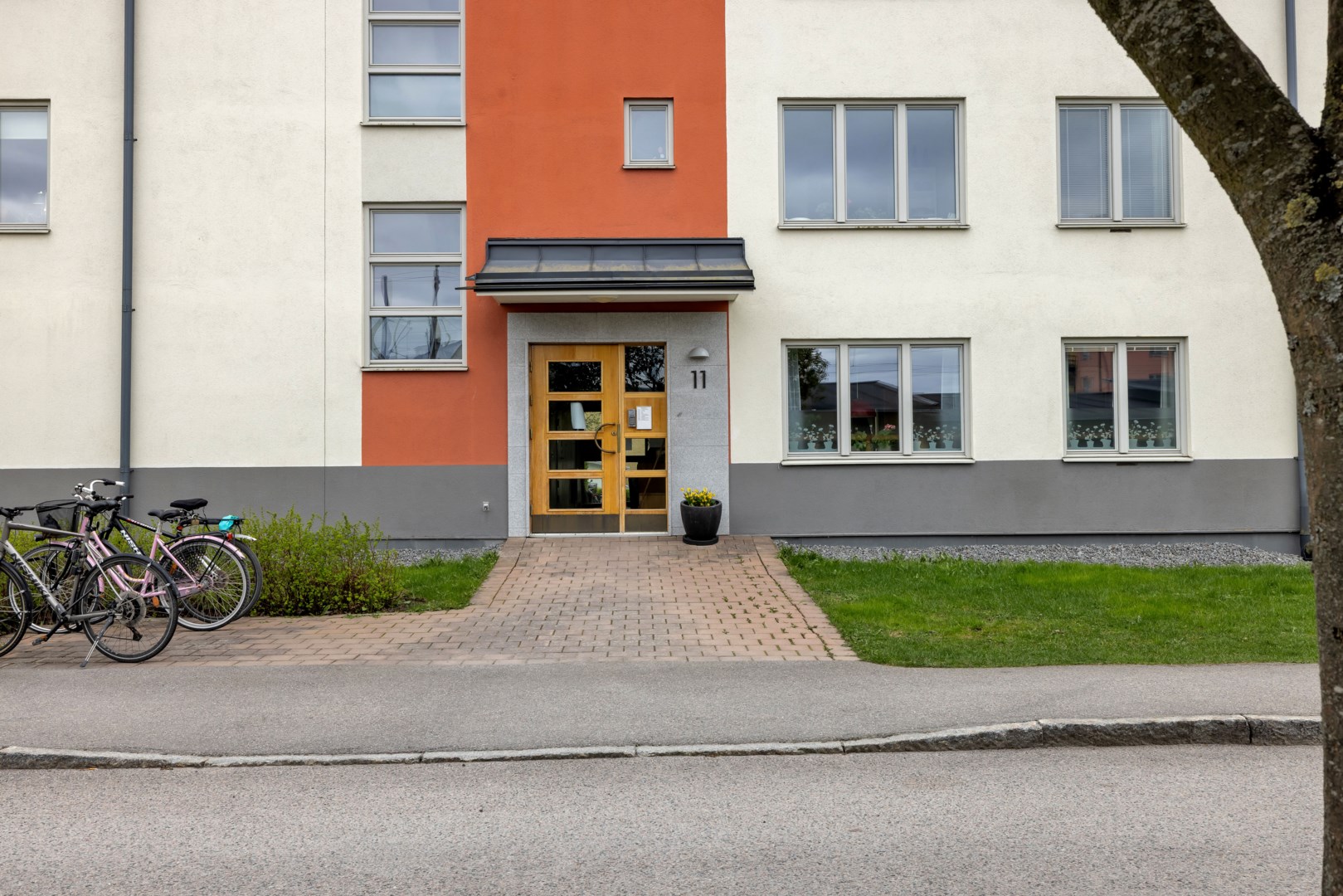 Bostadsbild från Hällbygatan 11, Såld i Luthagen, Uppsala