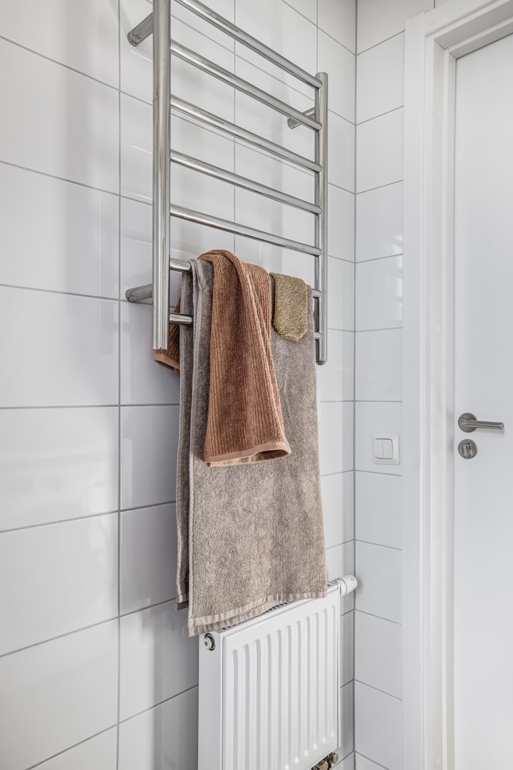 Bostadsbild från Rosendalsvägen 12, Såld i Rosendal, Uppsala