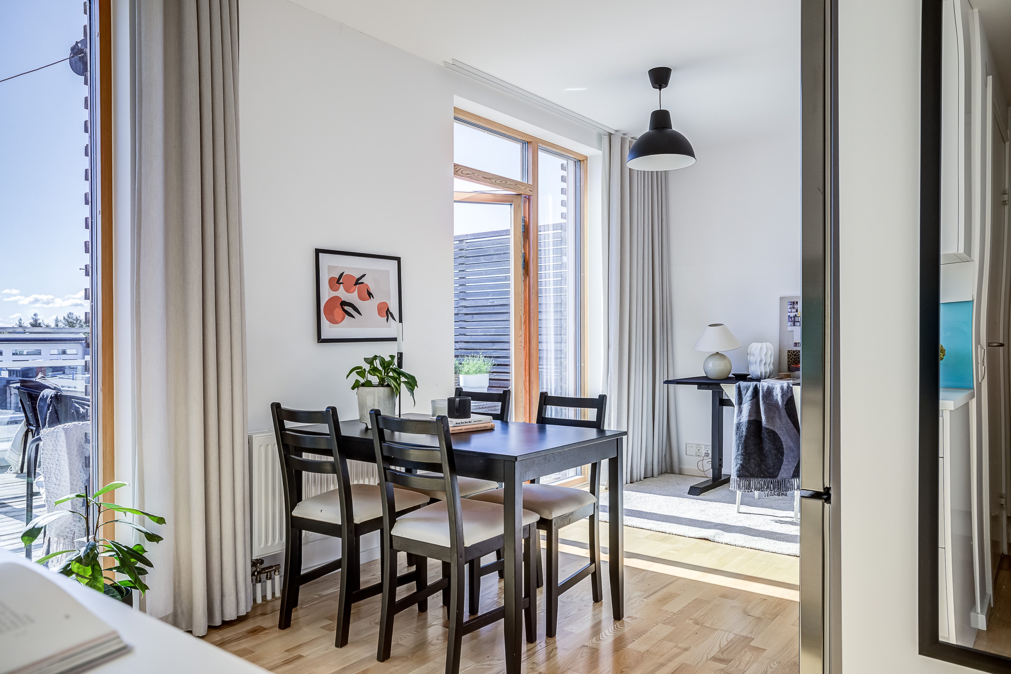 Bostadsbild från Rosendalsvägen 12, Såld i Rosendal, Uppsala