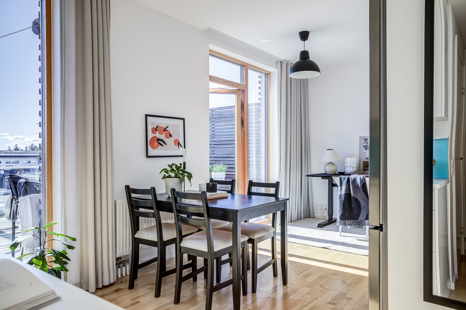 Bostadsbild från Rosendalsvägen 12, Såld i Rosendal, Uppsala