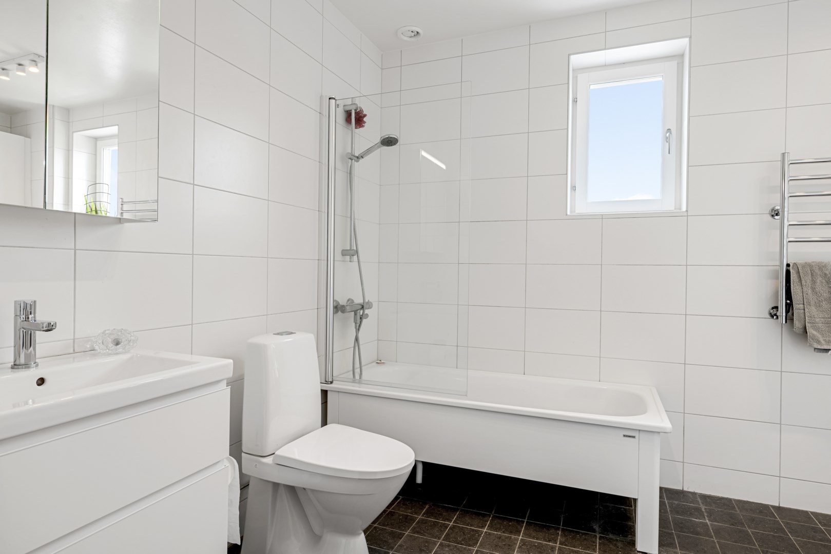 Bostadsbild från Gösta wahlströms väg 2F, Till salu i Rickomberga, Uppsala