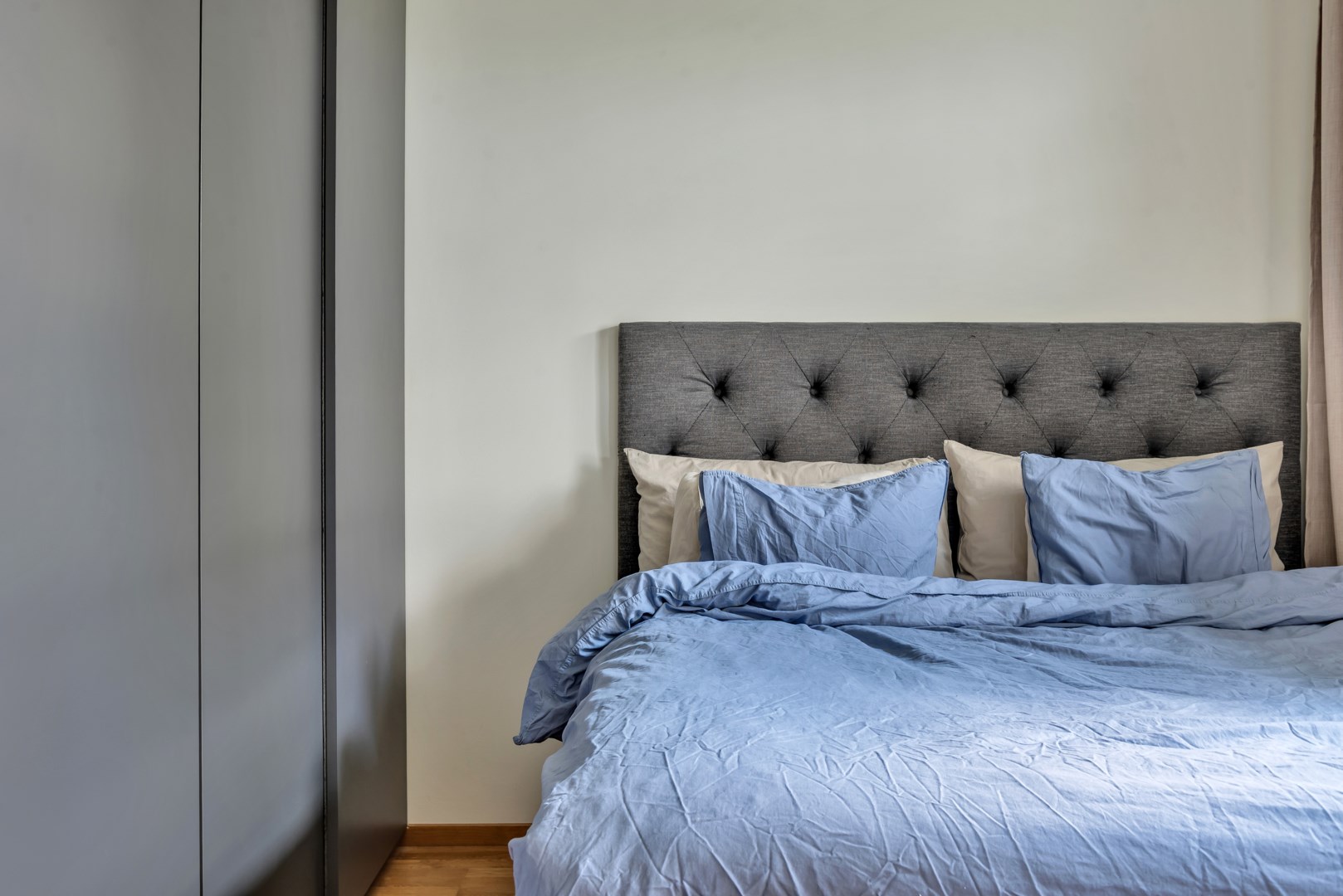 Bostadsbild från Råbyvägen 20, Såld i Kapellgärdet, Uppsala