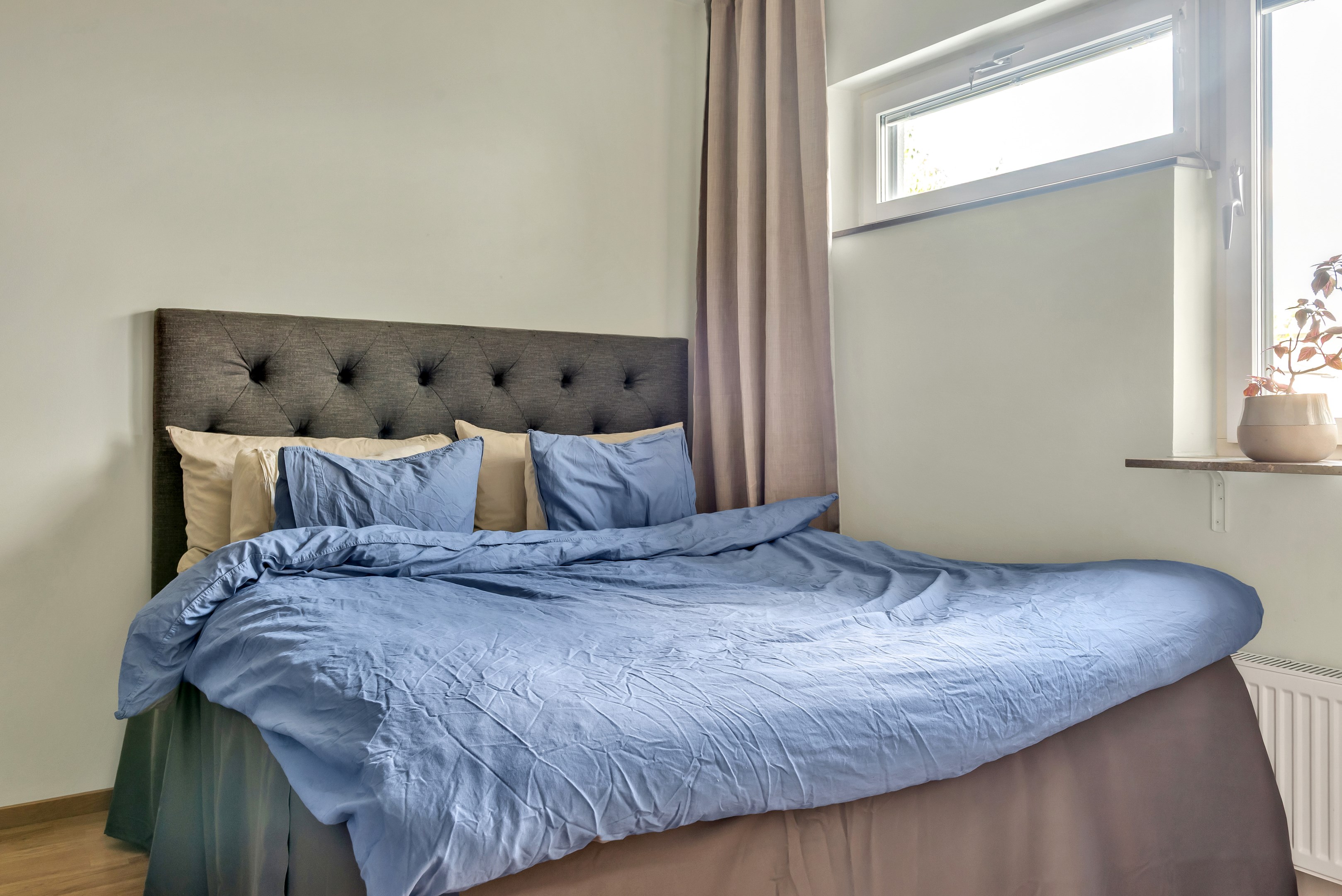 Bostadsbild från Råbyvägen 20, Såld i Kapellgärdet, Uppsala