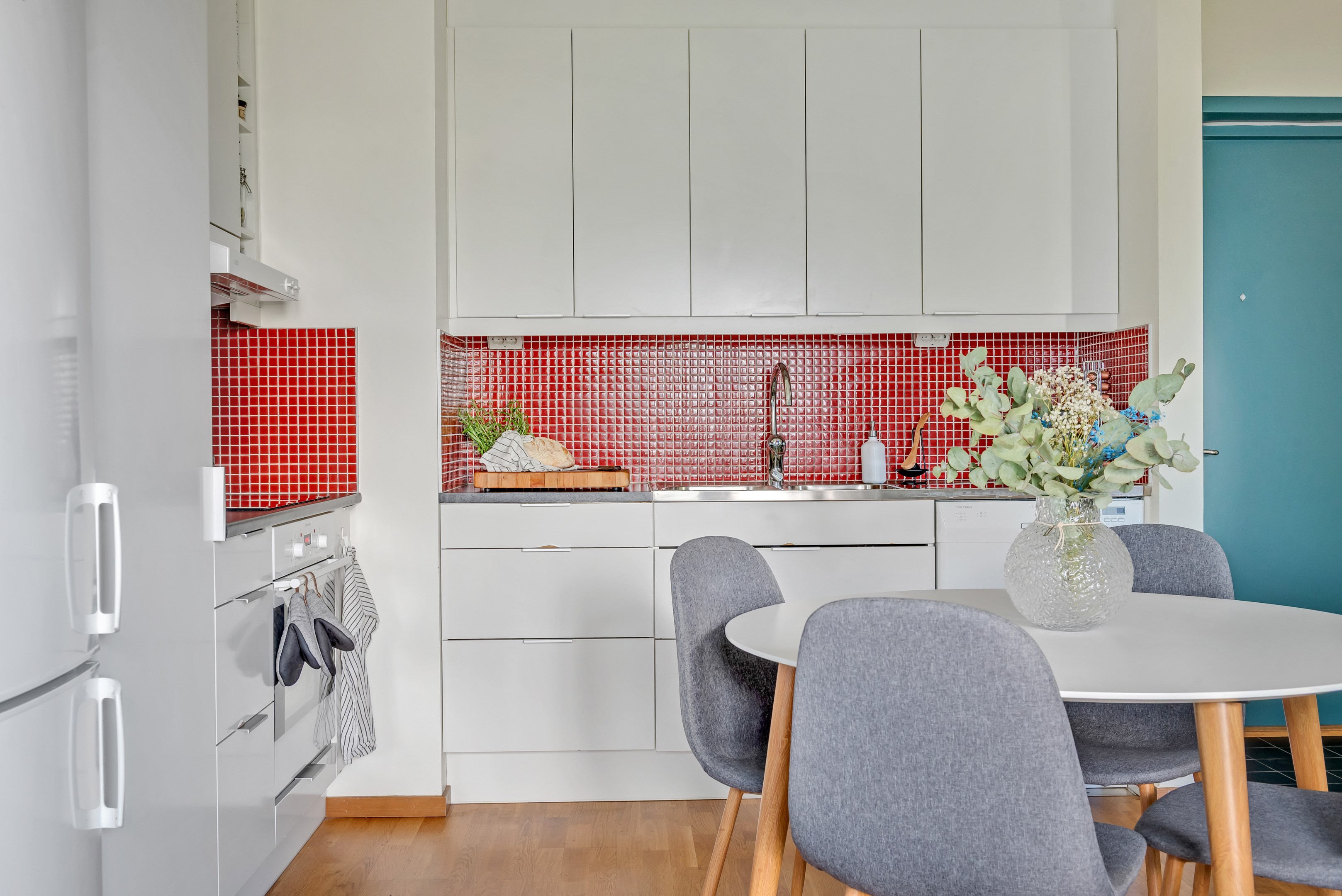 Bostadsbild från Råbyvägen 20, Såld i Kapellgärdet, Uppsala