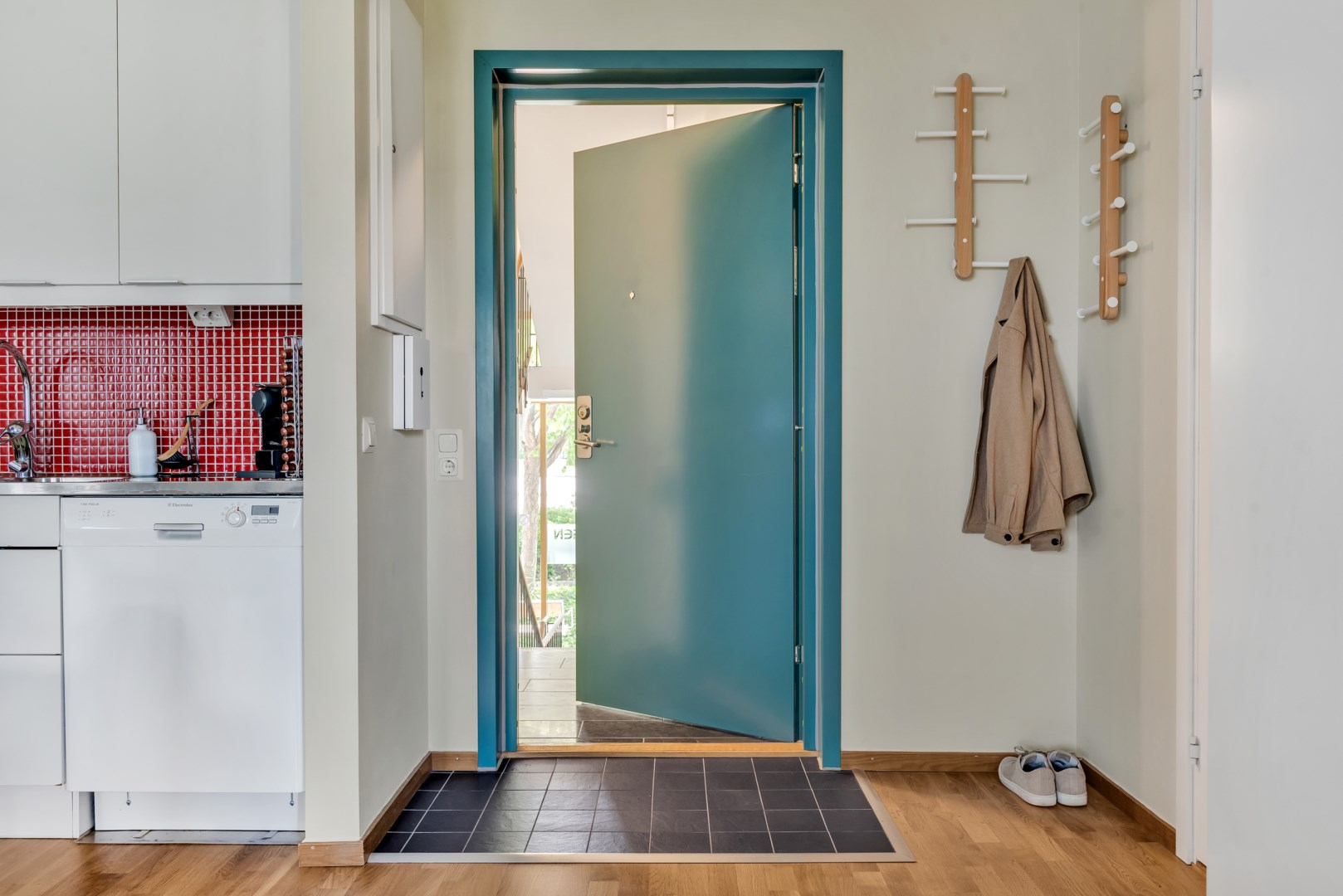 Bostadsbild från Råbyvägen 20, Såld i Kapellgärdet, Uppsala