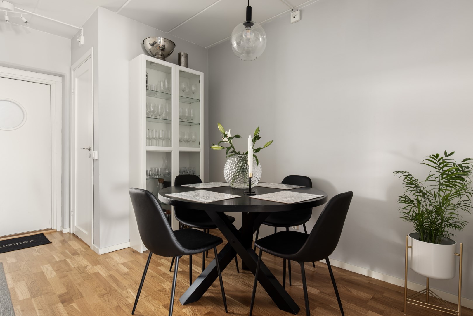 Bostadsbild från Ektorpsvägen 9H, Såld i Ektorp, Nacka